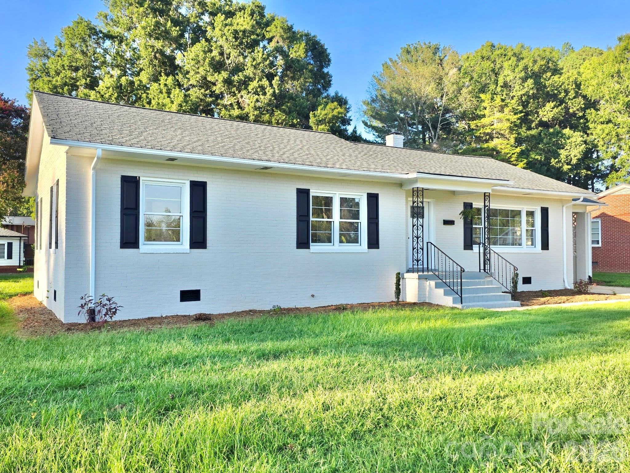 264 3rd Avenue SW — Taylorsville