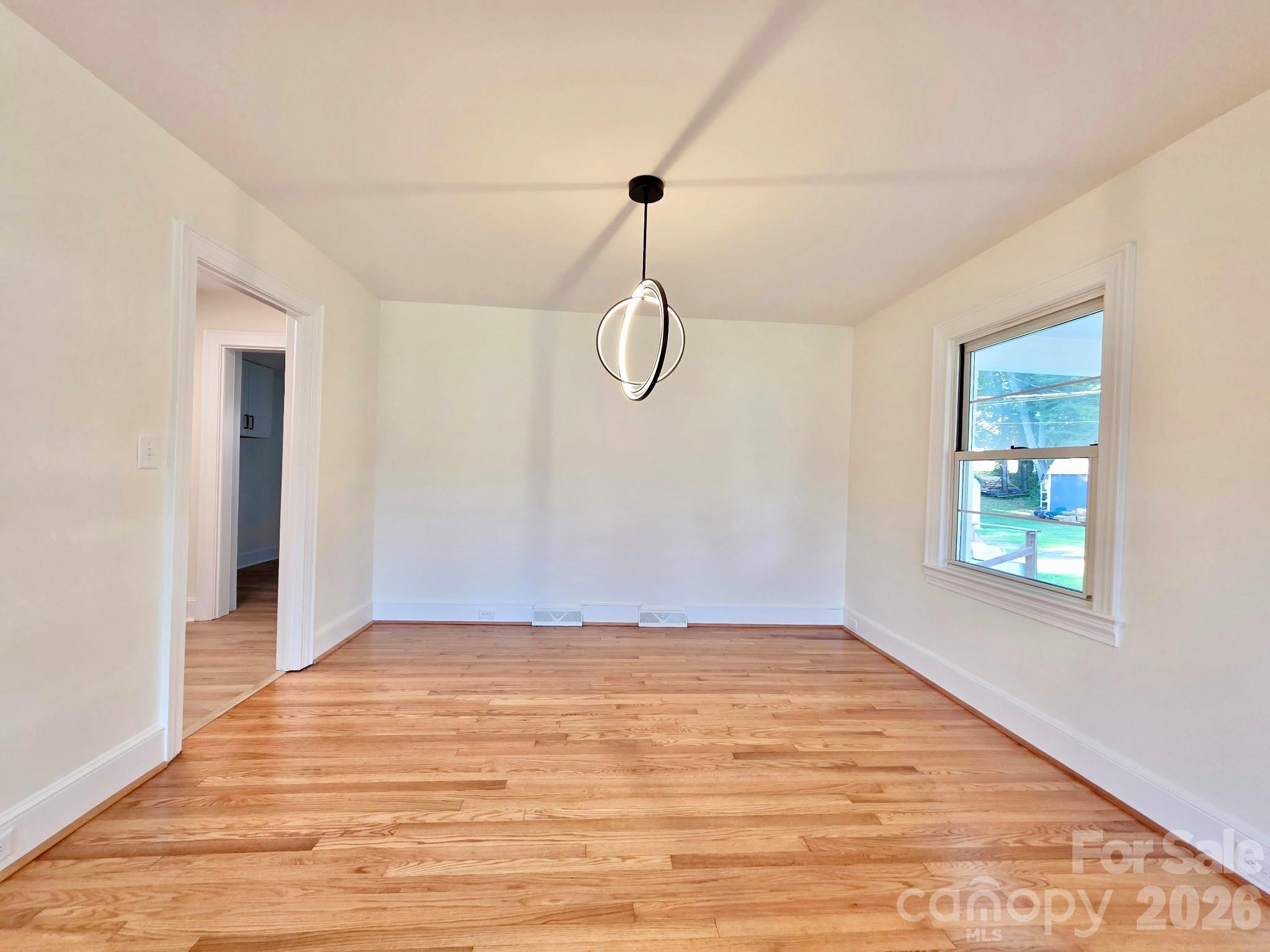 264 3rd Avenue SW — Taylorsville
