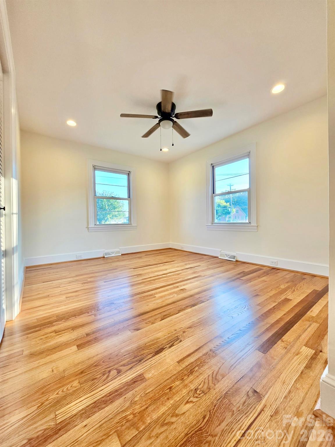 264 3rd Avenue SW — Taylorsville