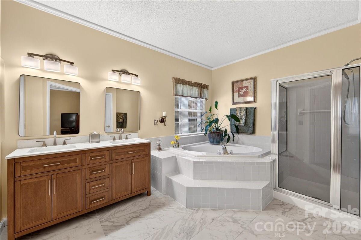 3508 Mallard Cove Court — Charlotte