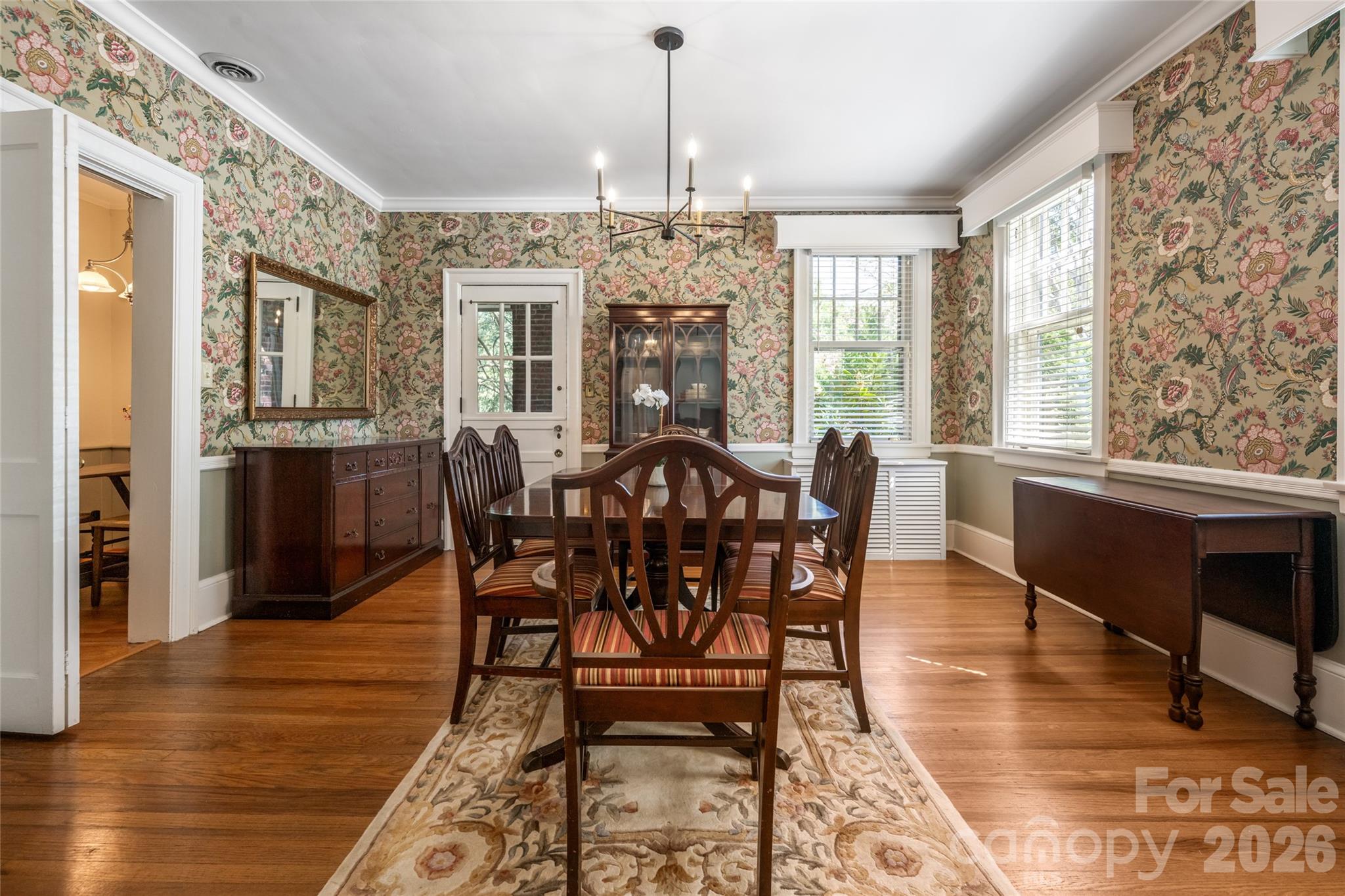 17 Lynwood Road — Asheville