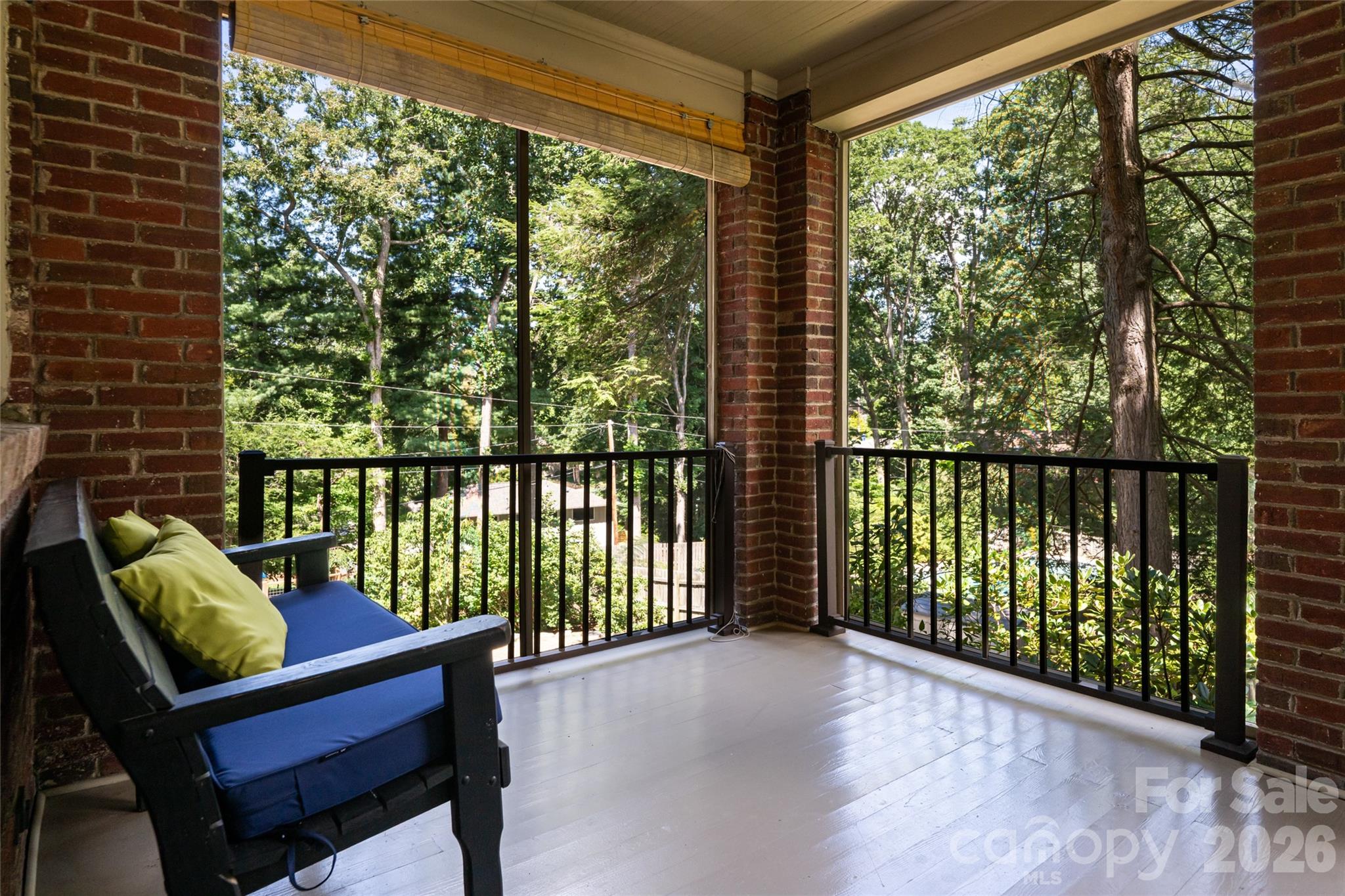 17 Lynwood Road — Asheville