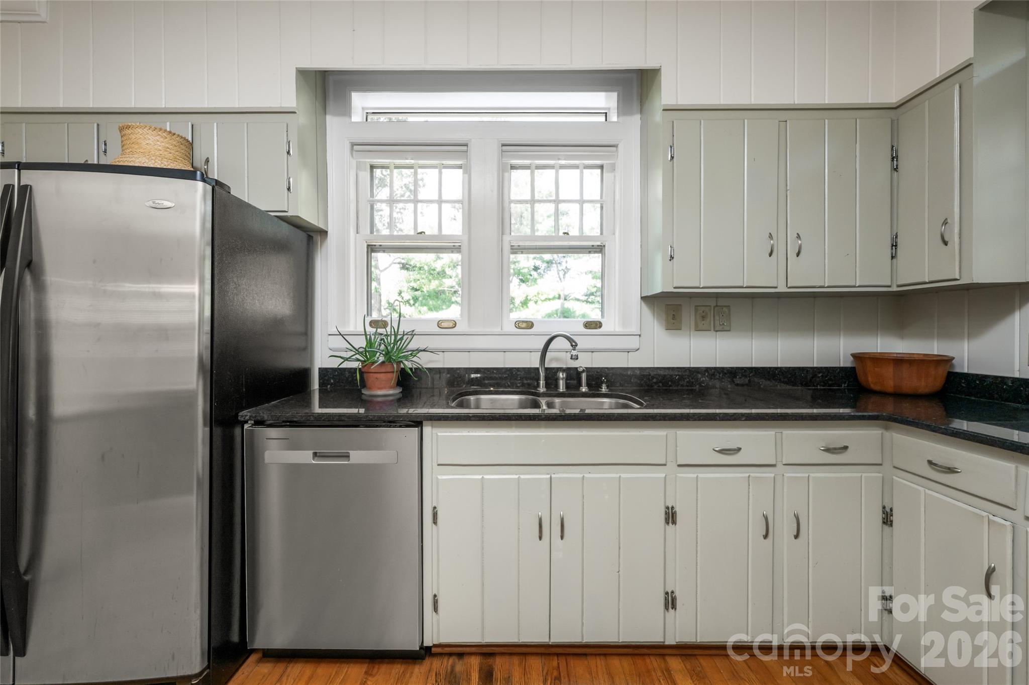 17 Lynwood Road — Asheville