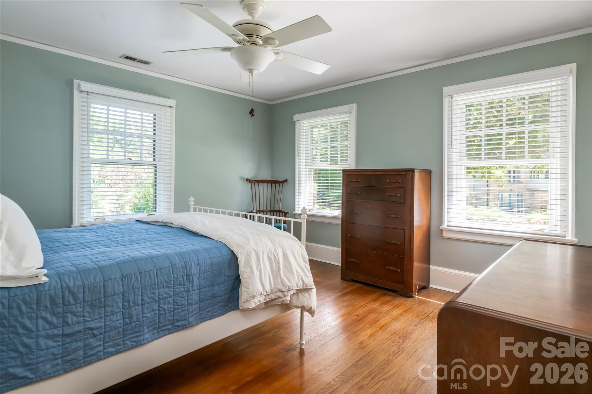 17 Lynwood Road — Asheville