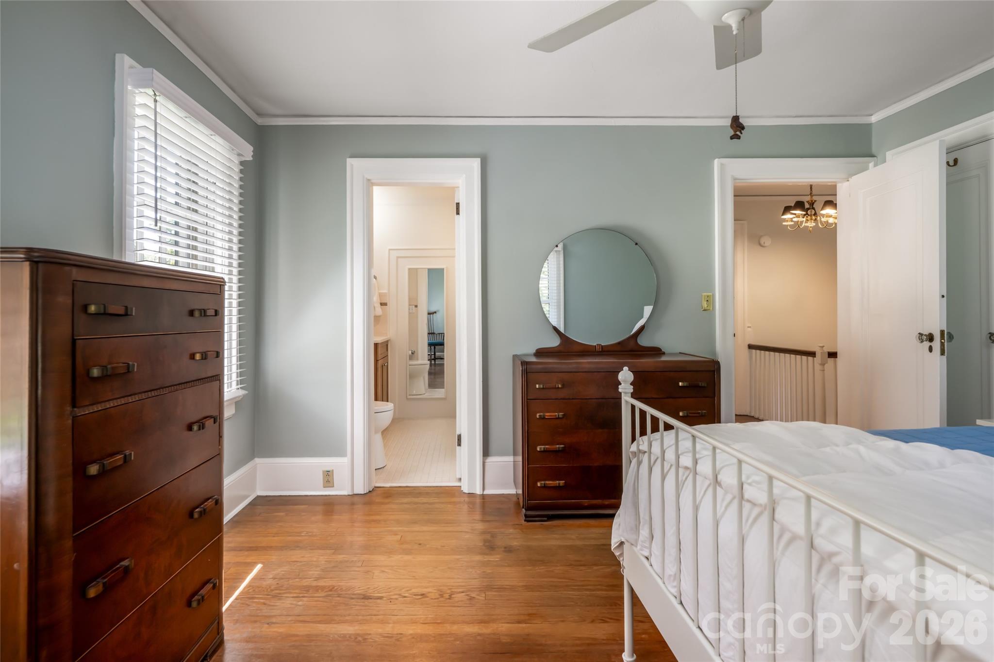 17 Lynwood Road — Asheville