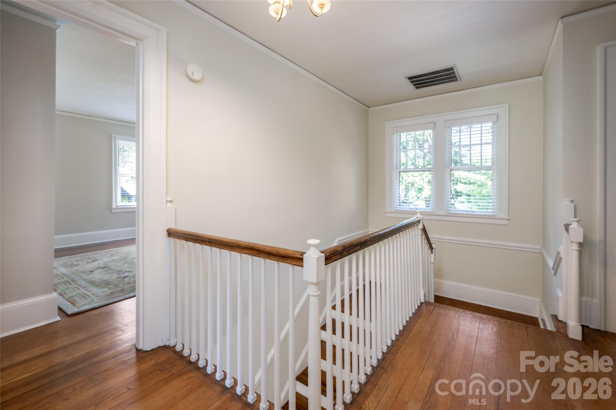 17 Lynwood Road — Asheville
