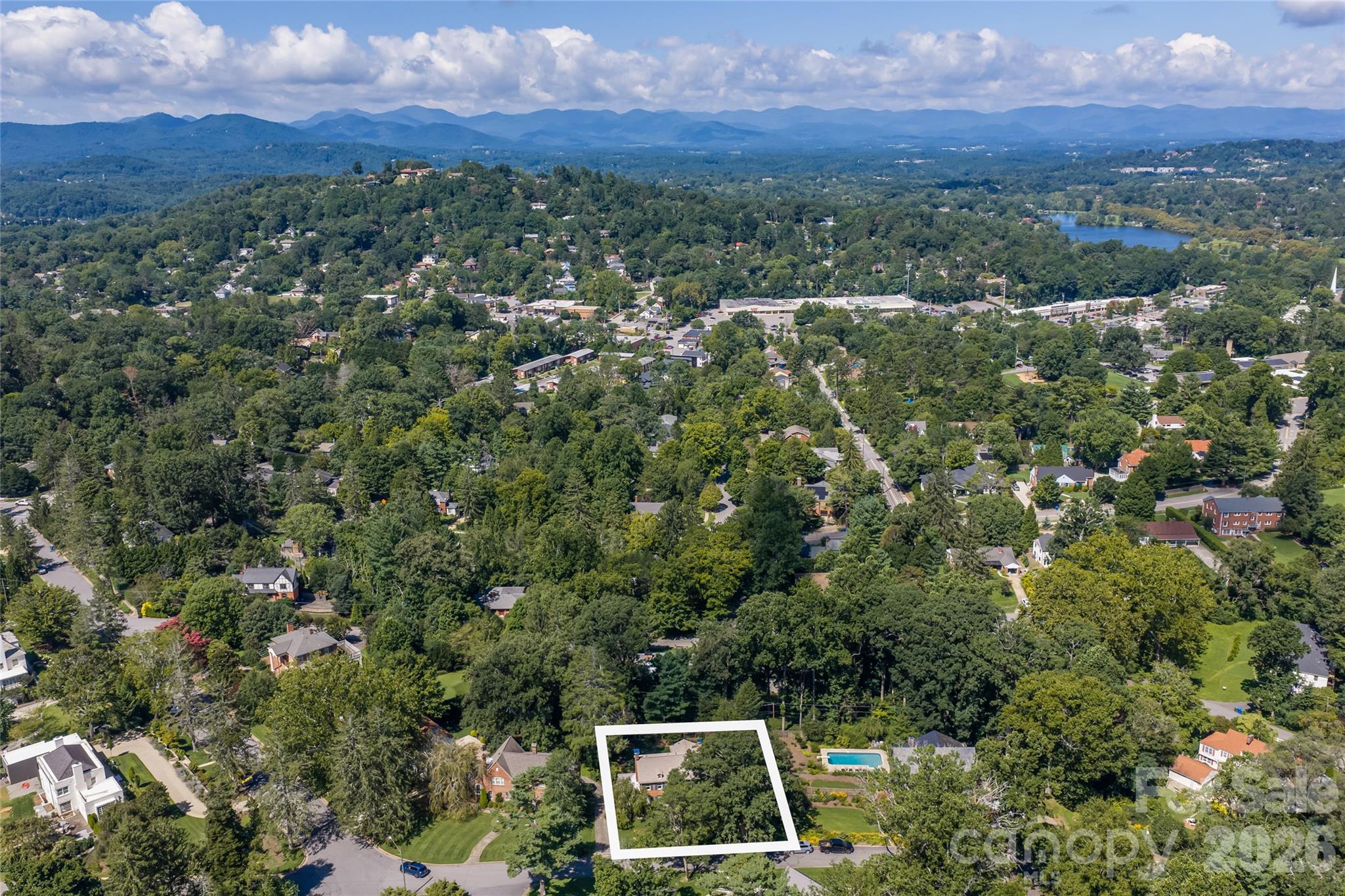 17 Lynwood Road — Asheville