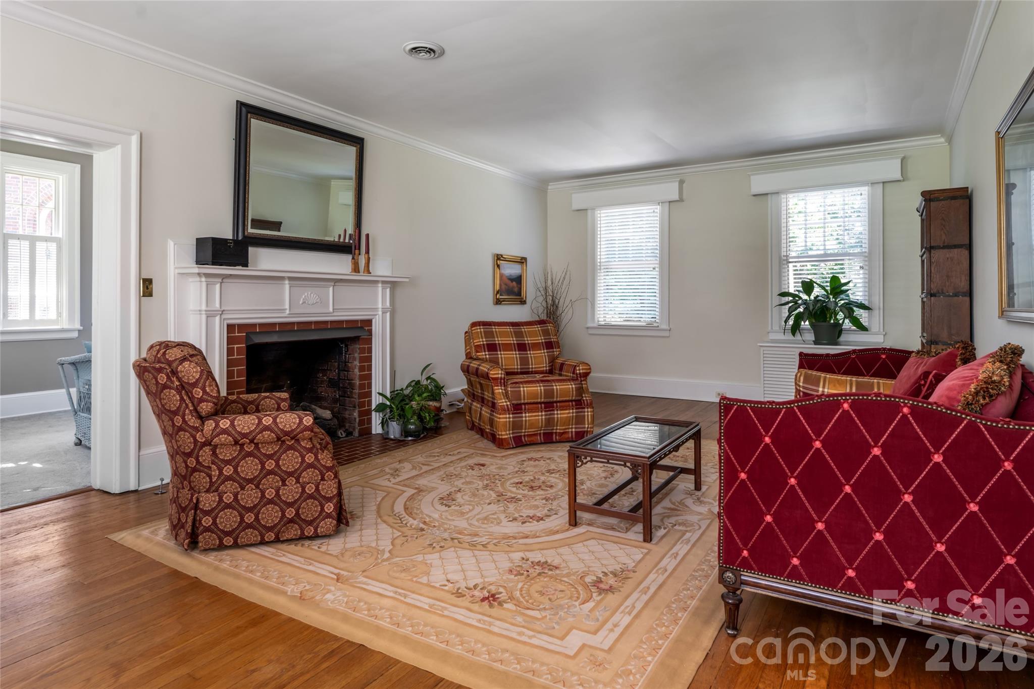 17 Lynwood Road — Asheville