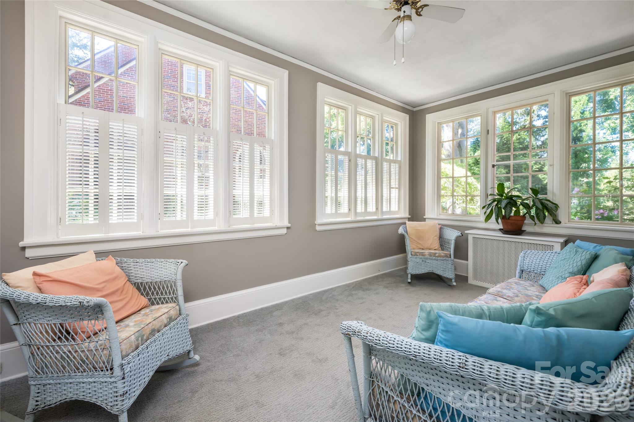17 Lynwood Road — Asheville