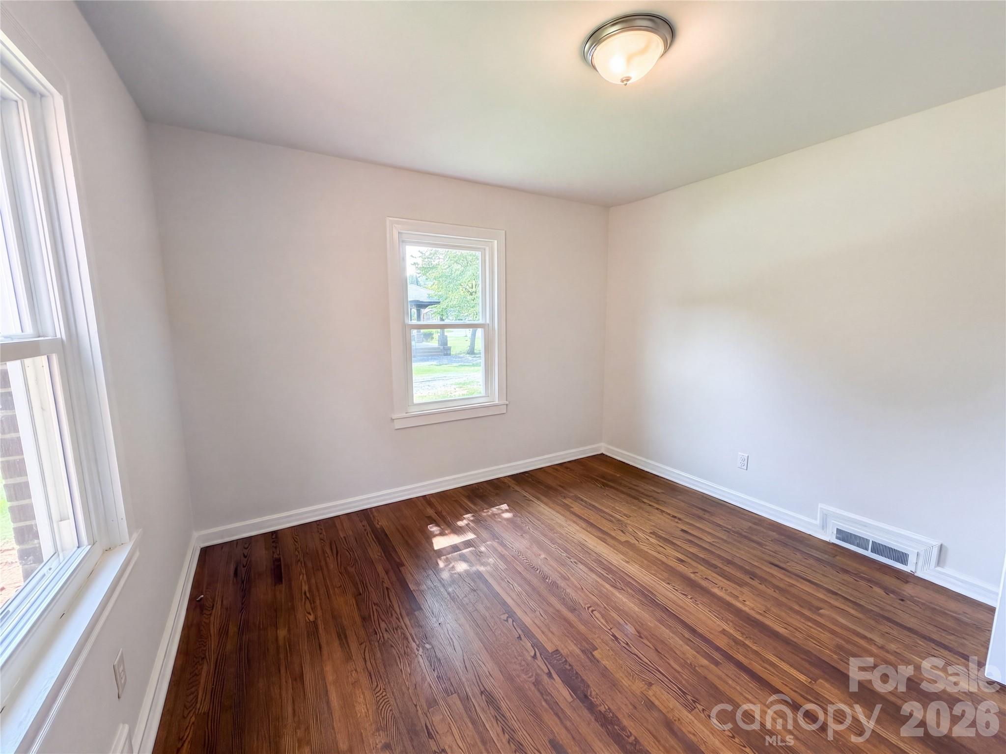 1006 Peachtree Road — Charlotte