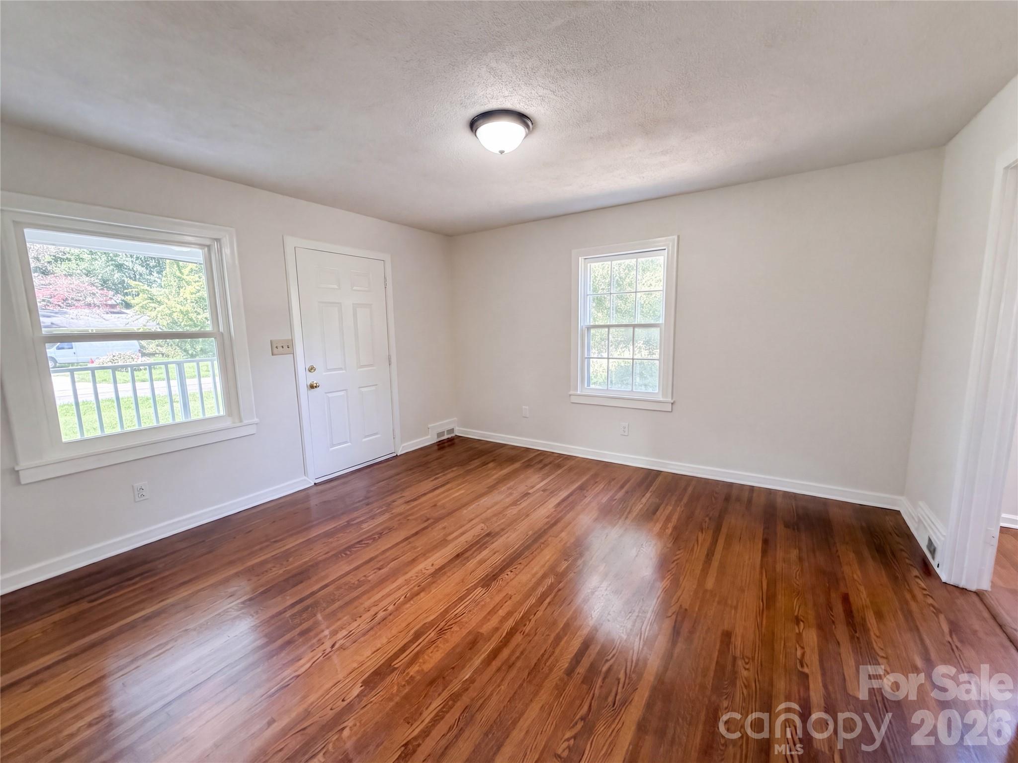1006 Peachtree Road — Charlotte