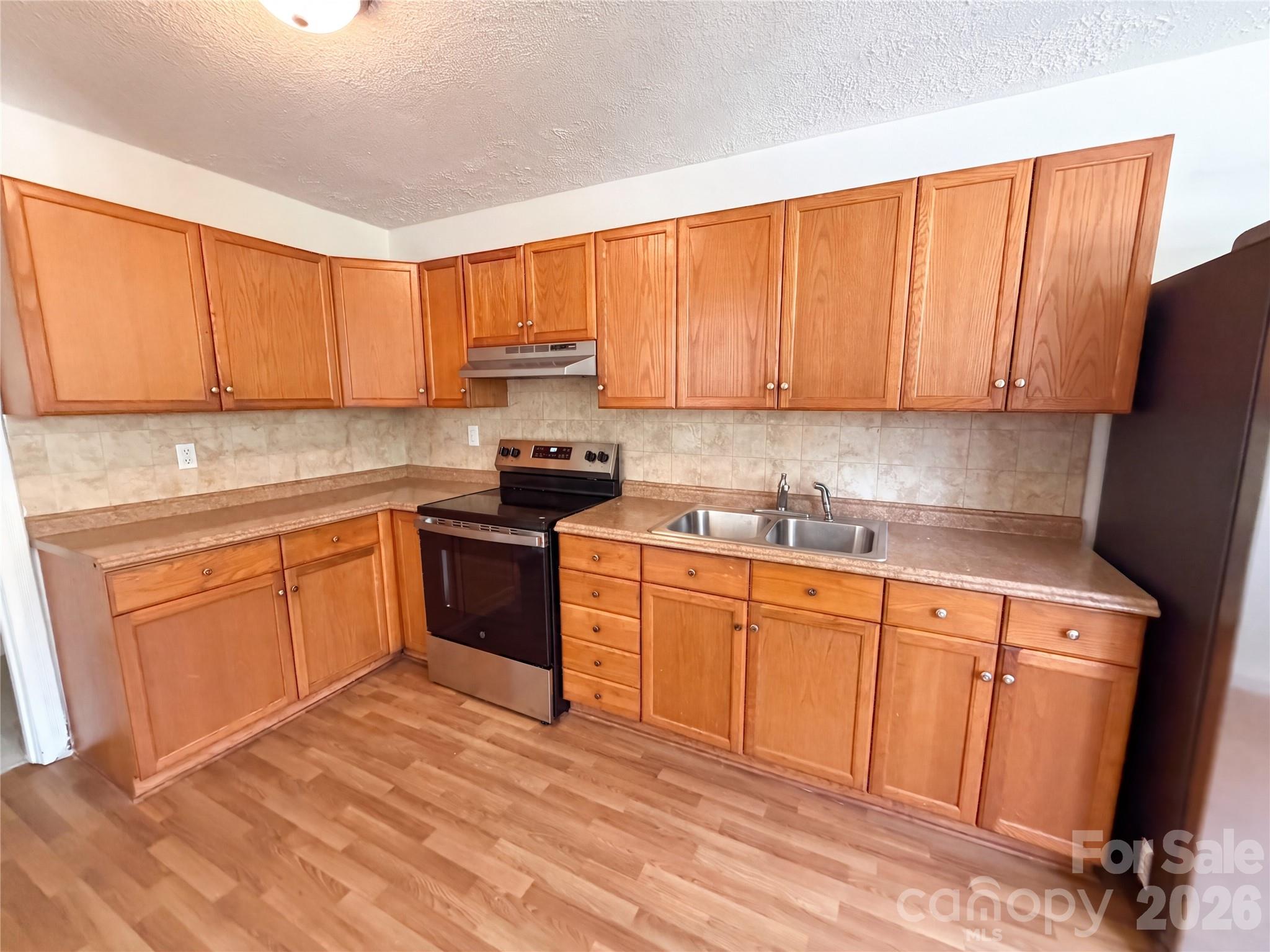 1006 Peachtree Road — Charlotte