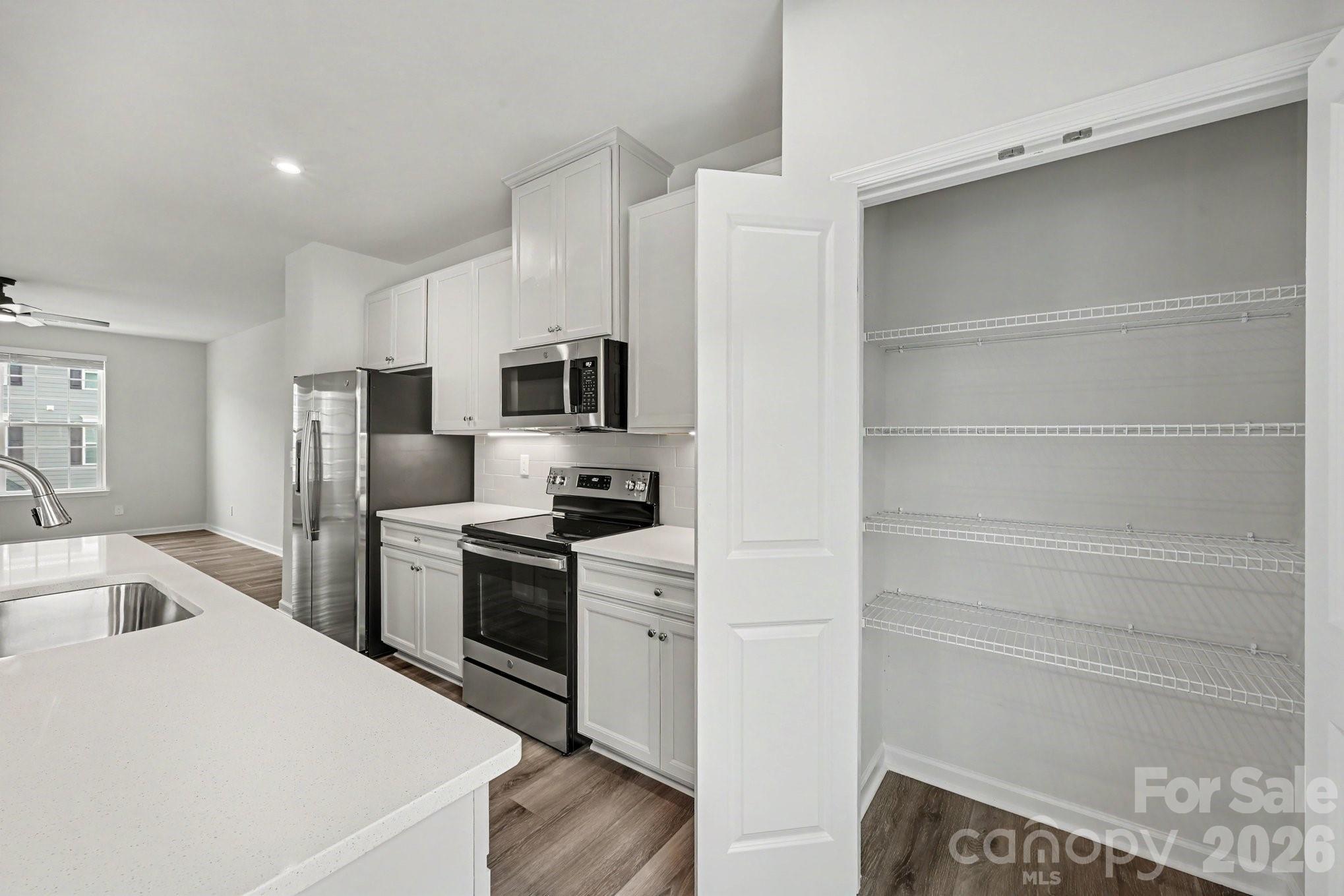 2405 Autumn Olive Lane — Matthews