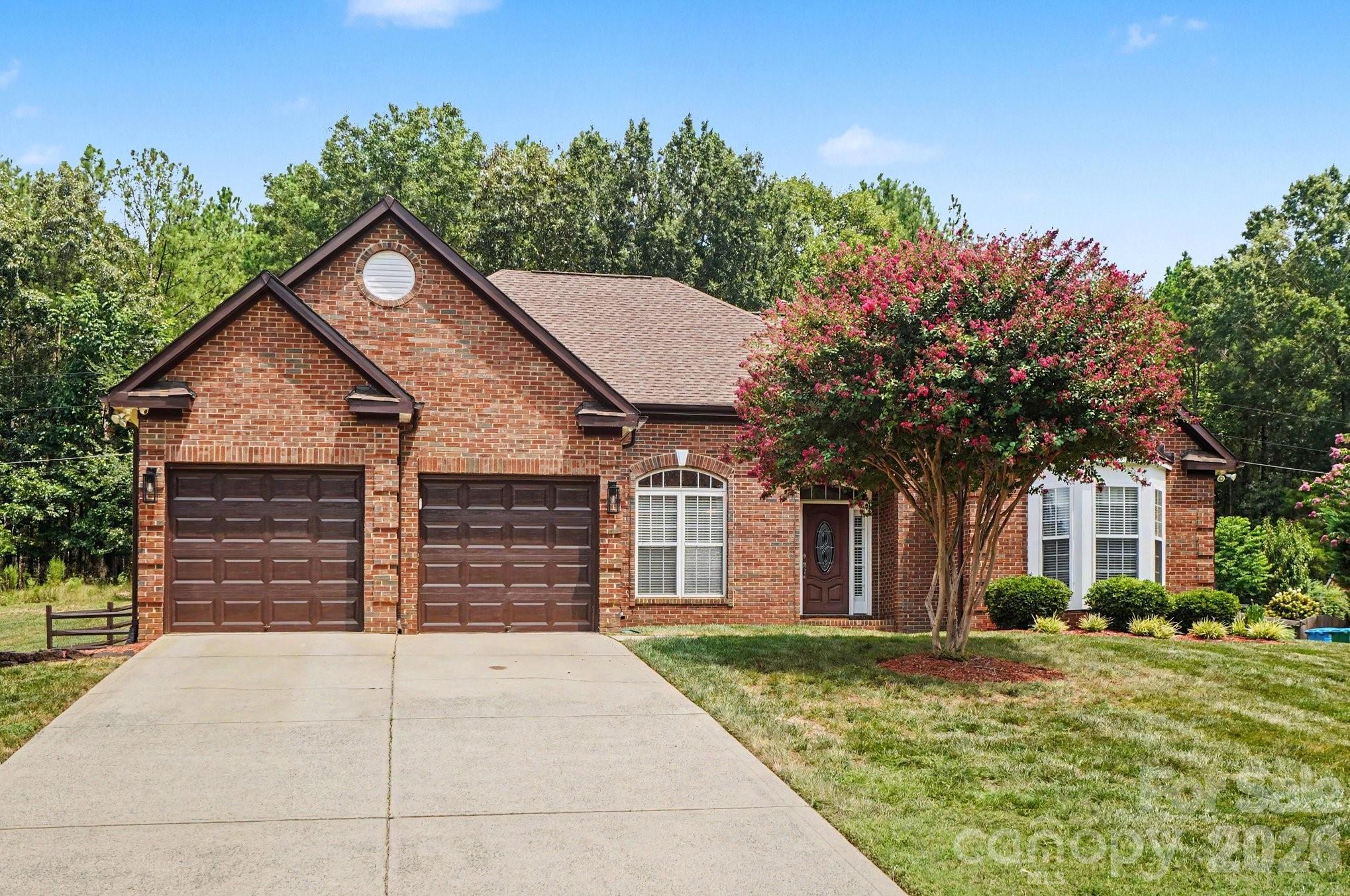 1523 Sweetgum Lane — Matthews