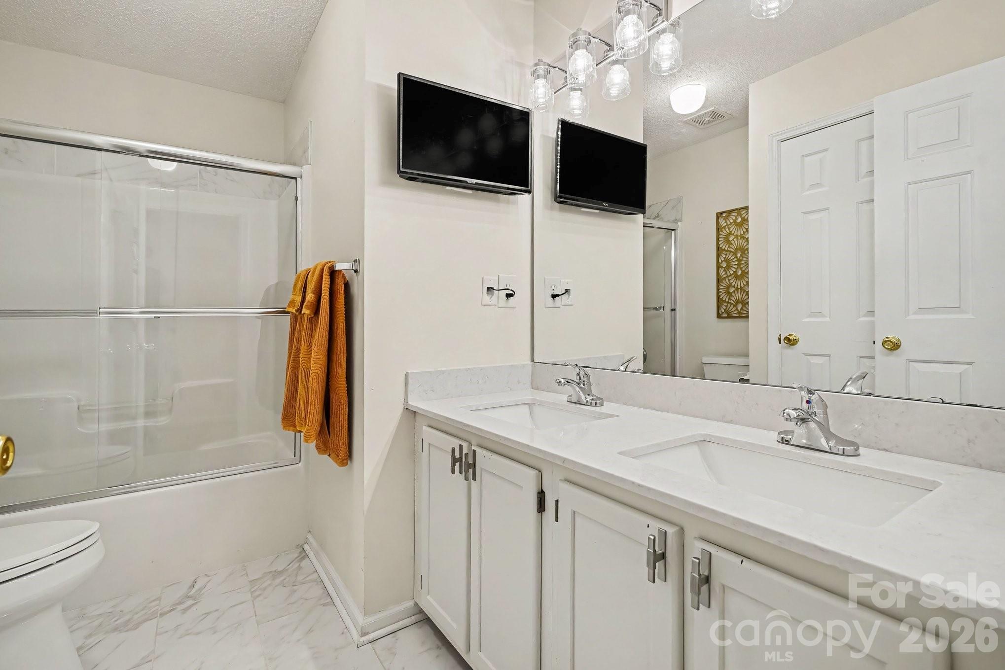 1523 Sweetgum Lane — Matthews