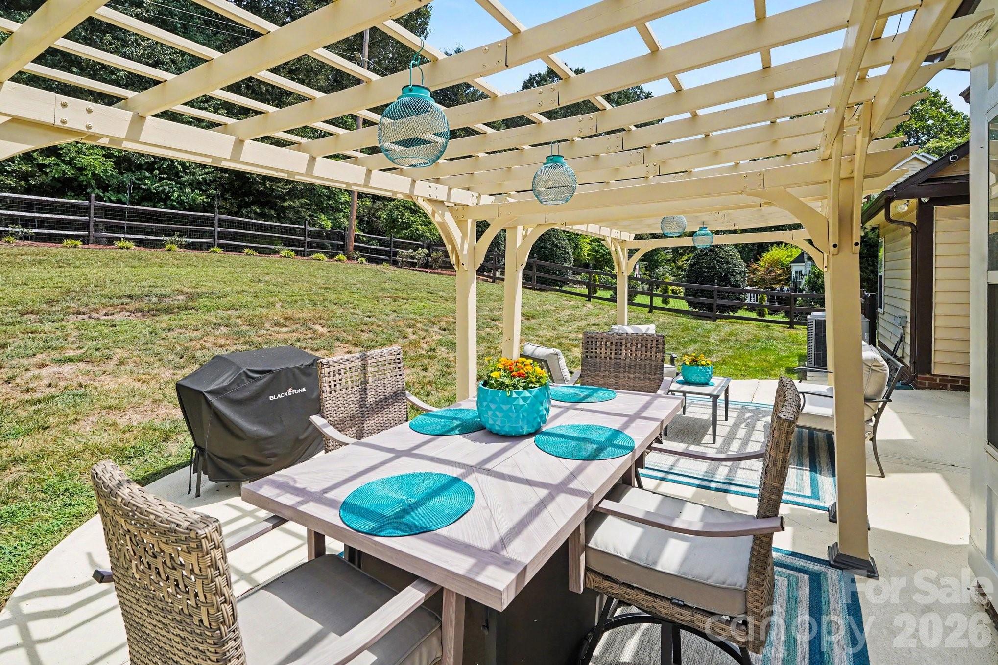 1523 Sweetgum Lane — Matthews