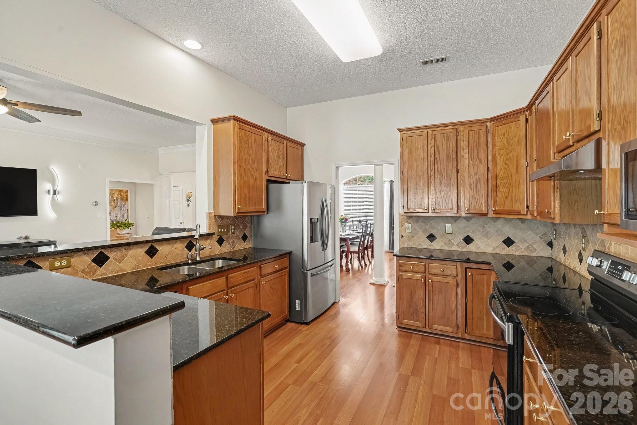 1523 Sweetgum Lane — Matthews