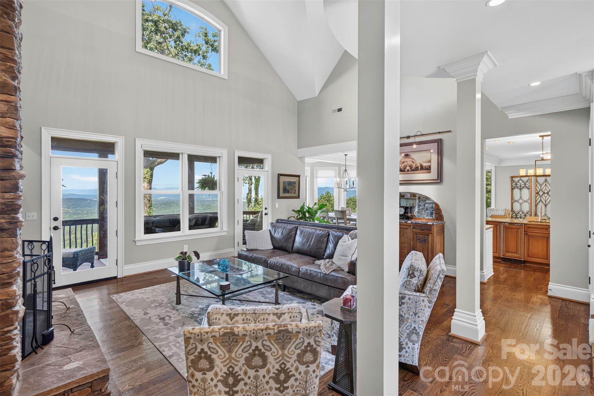 851 Sunlight Ridge Drive — Hendersonville