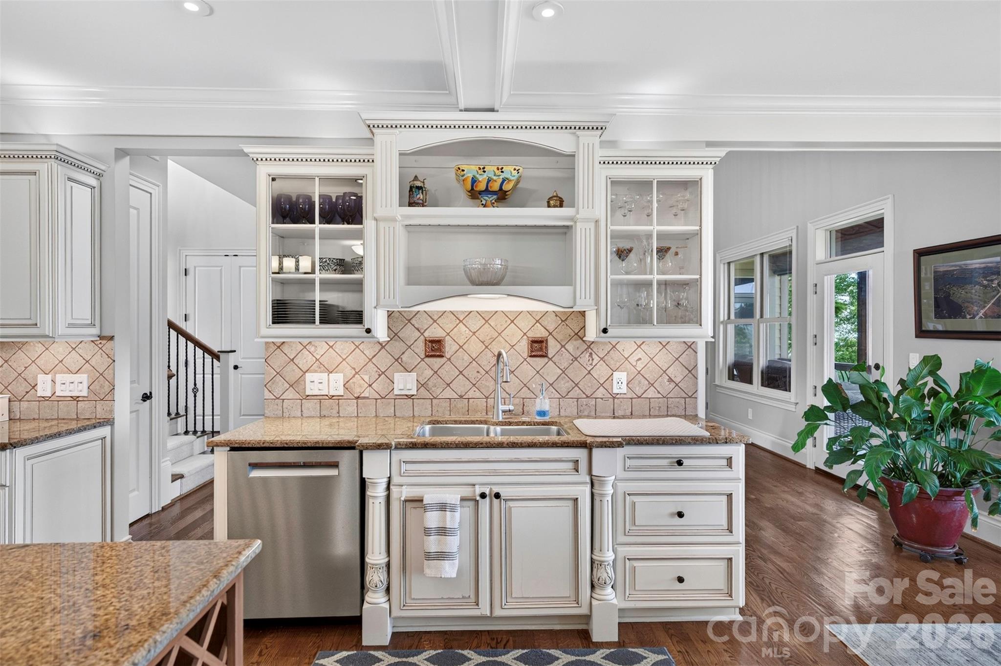 851 Sunlight Ridge Drive — Hendersonville