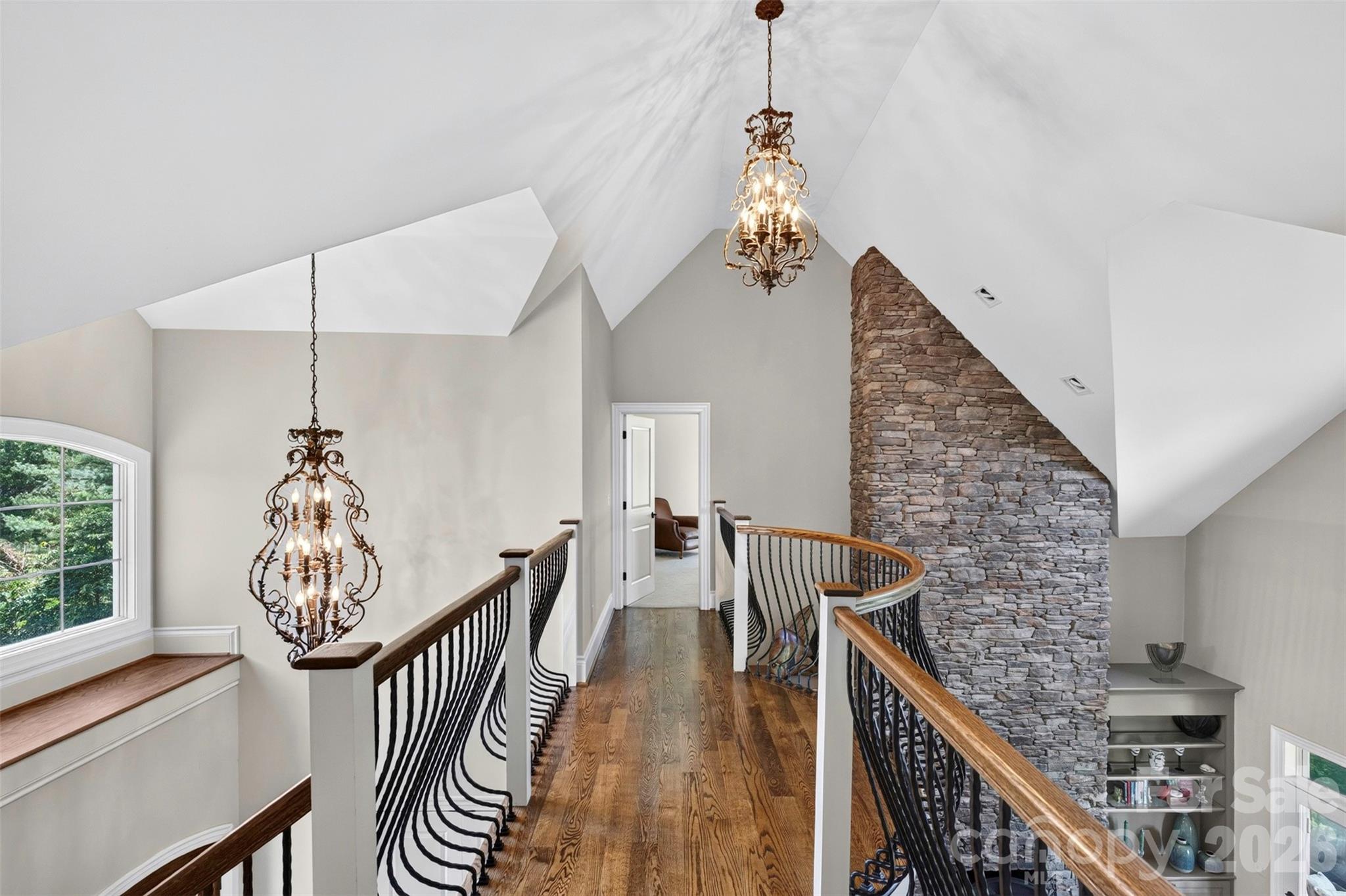 851 Sunlight Ridge Drive — Hendersonville