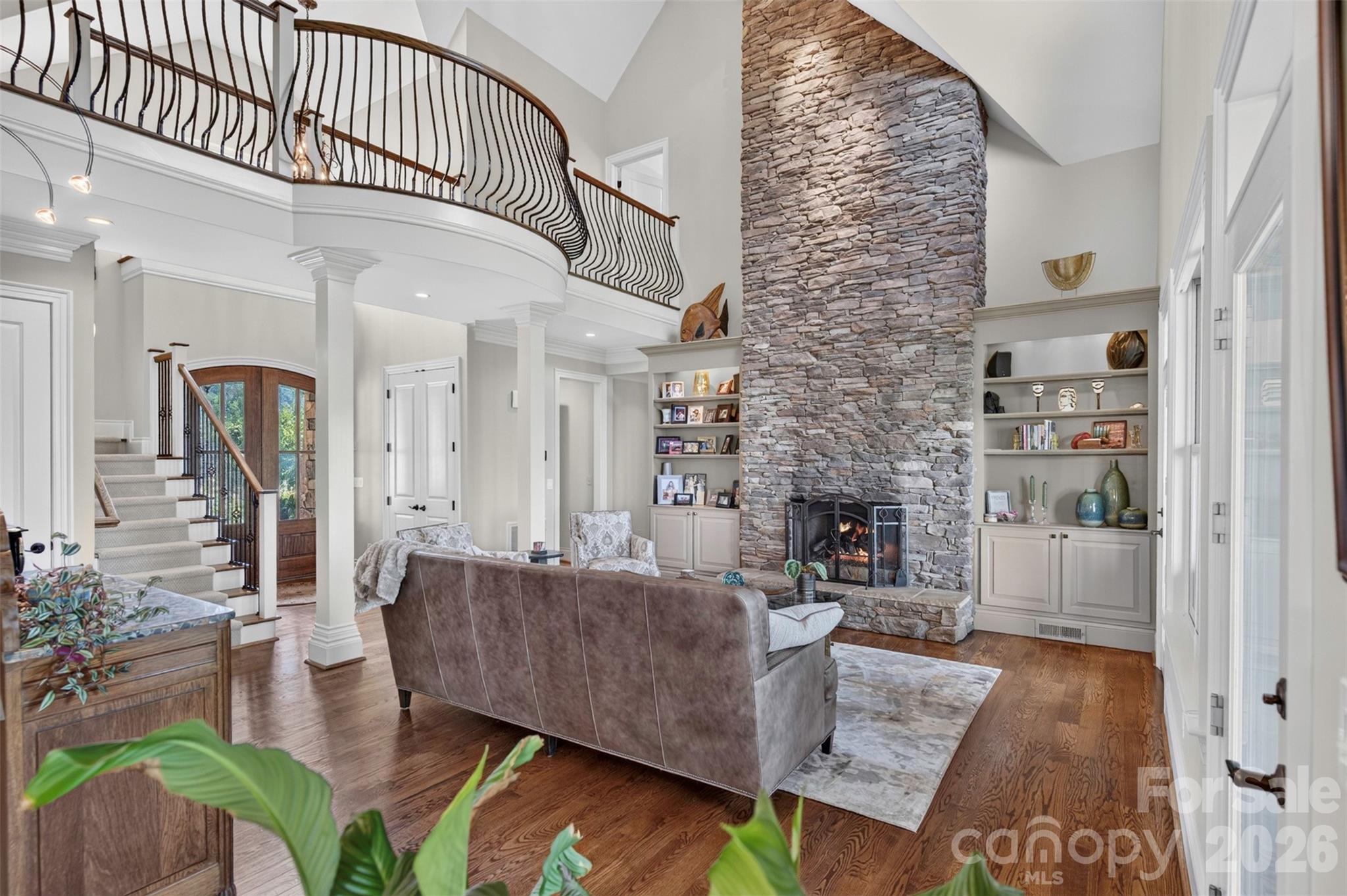 851 Sunlight Ridge Drive — Hendersonville