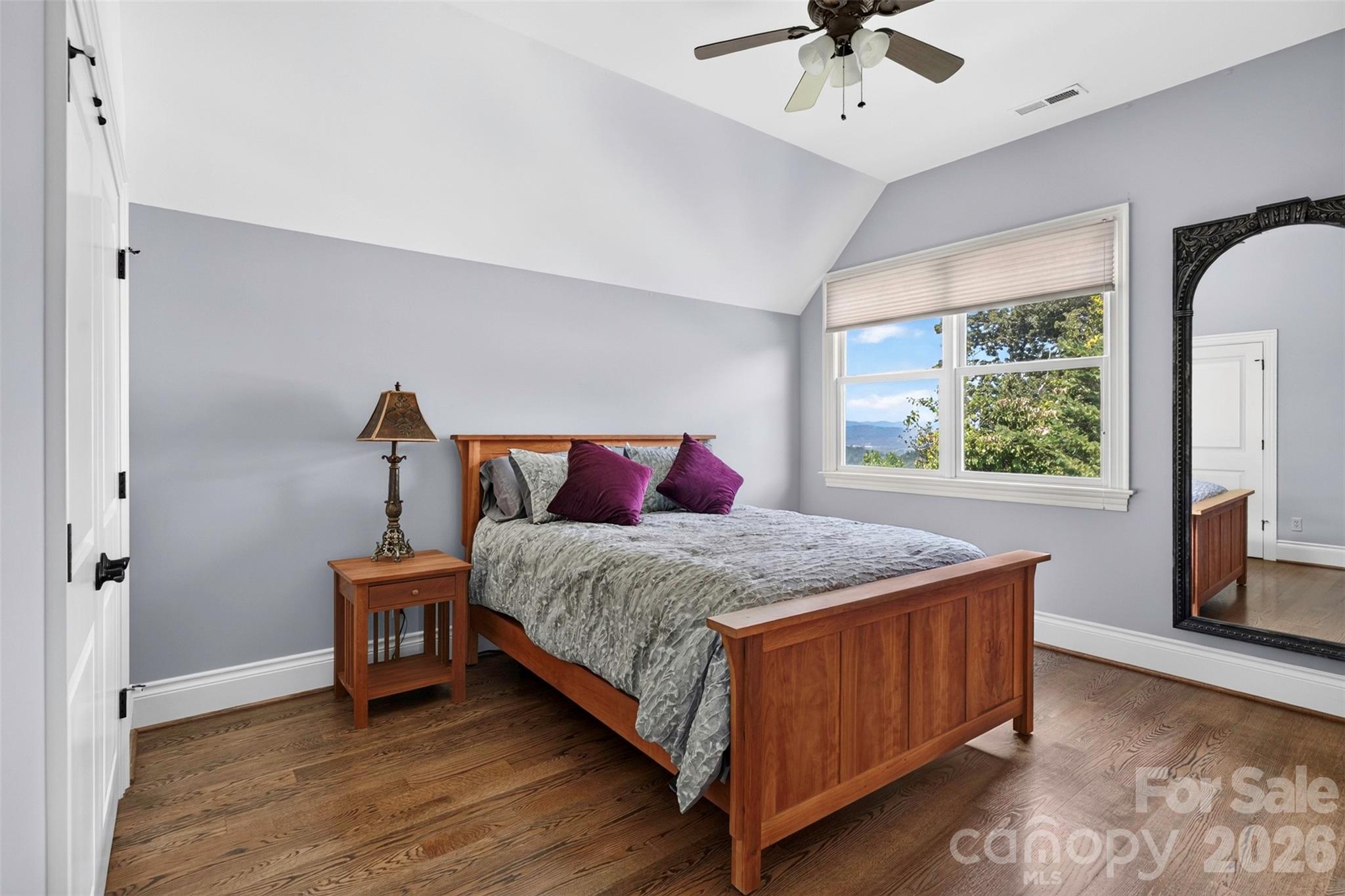 851 Sunlight Ridge Drive — Hendersonville