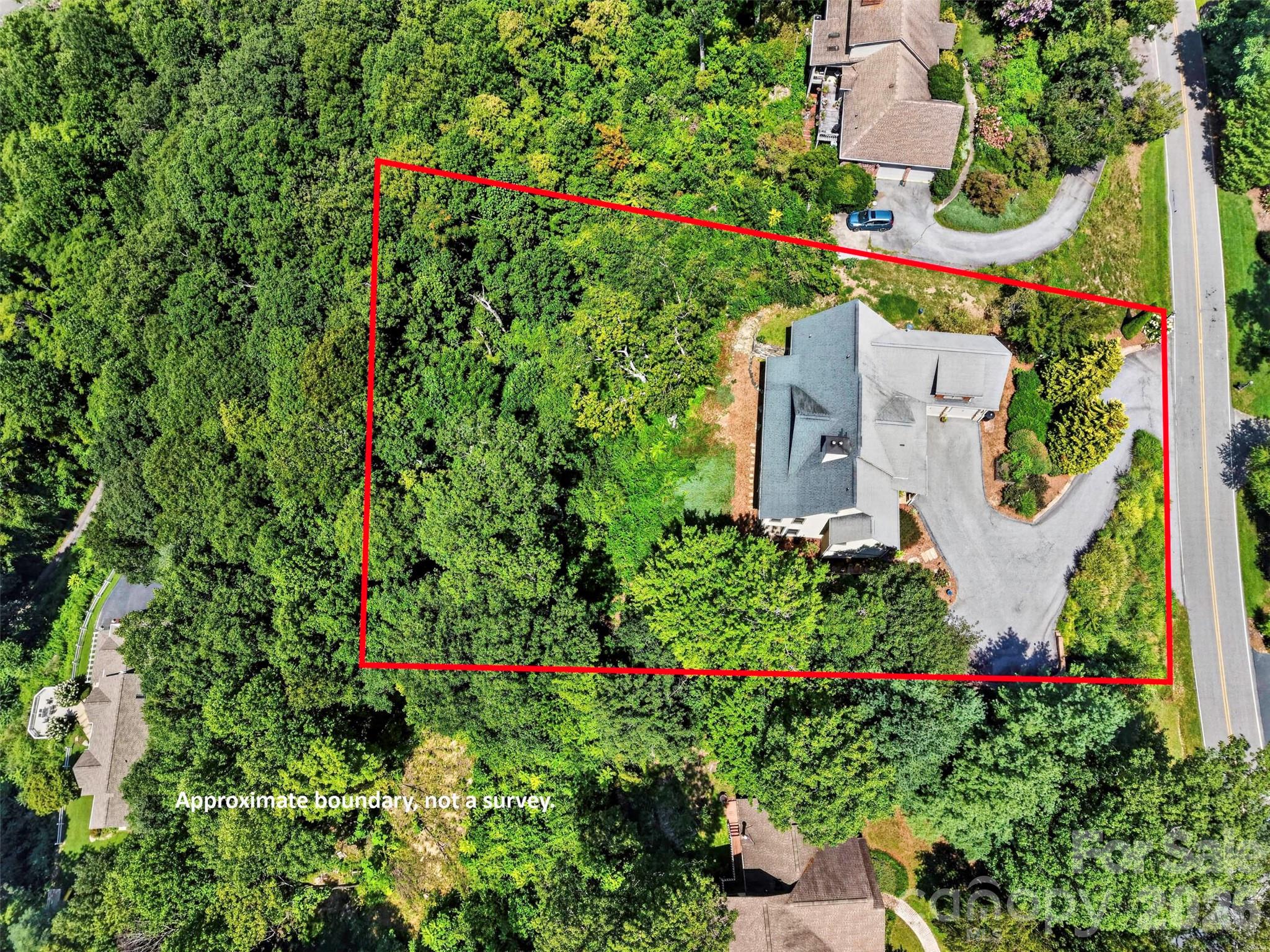 851 Sunlight Ridge Drive — Hendersonville