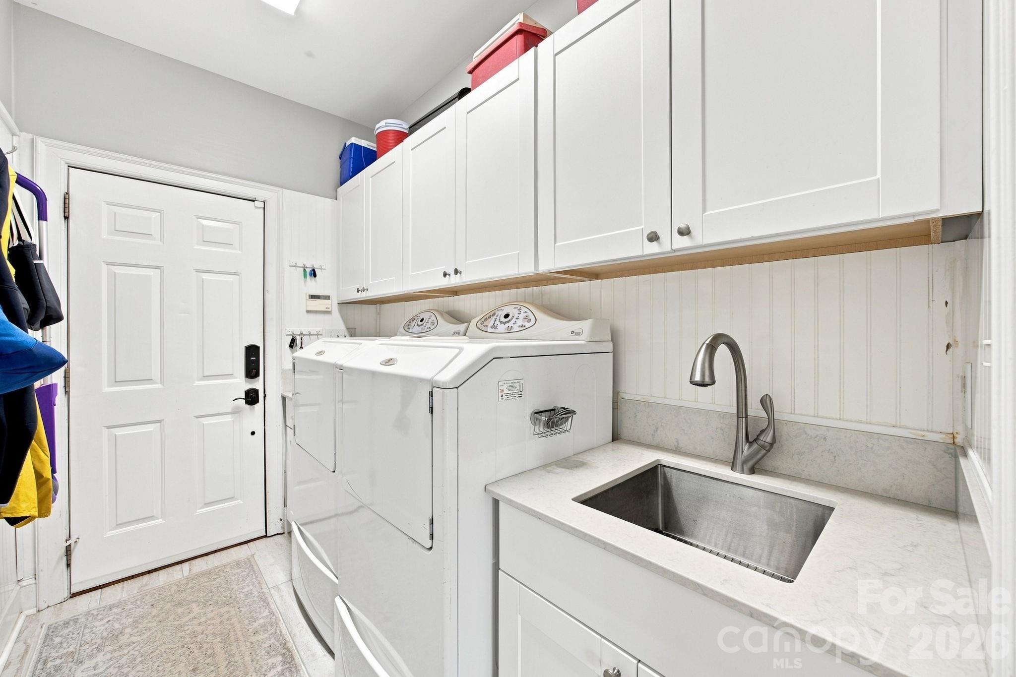 19318 Mary Ardrey Circle — Cornelius
