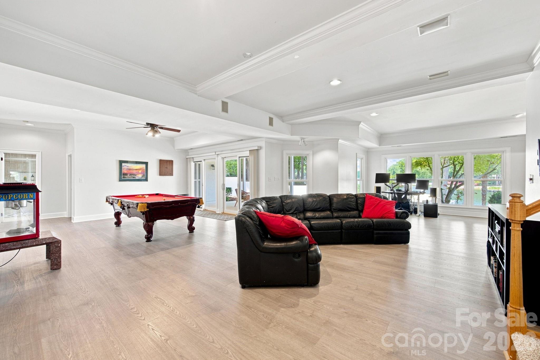 19318 Mary Ardrey Circle — Cornelius