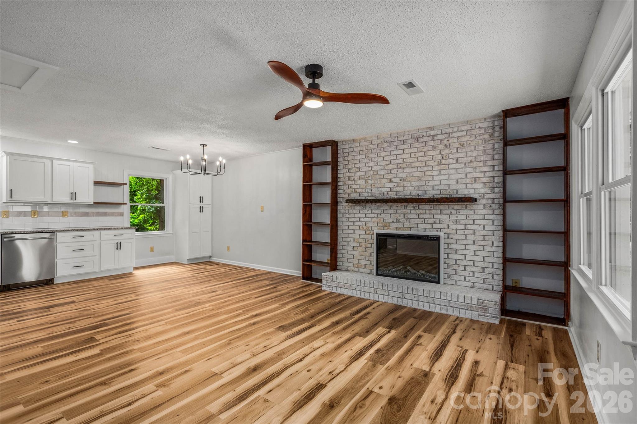 248 Harriet Lane — Statesville