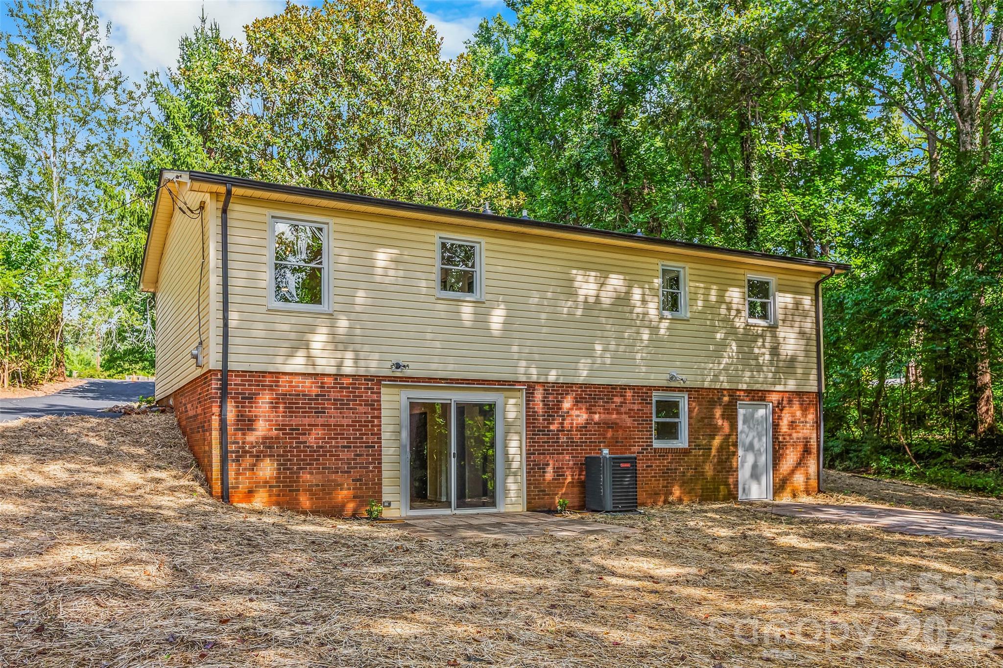 248 Harriet Lane — Statesville