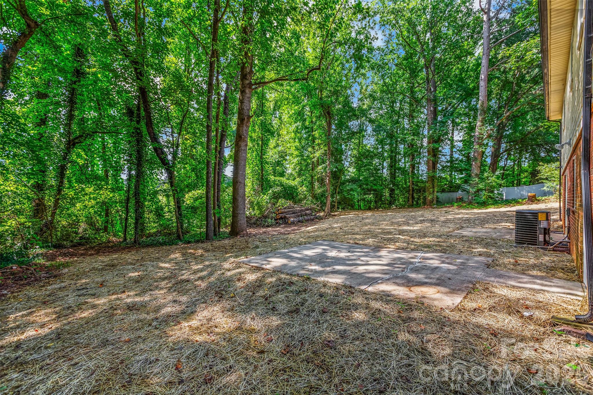 248 Harriet Lane — Statesville