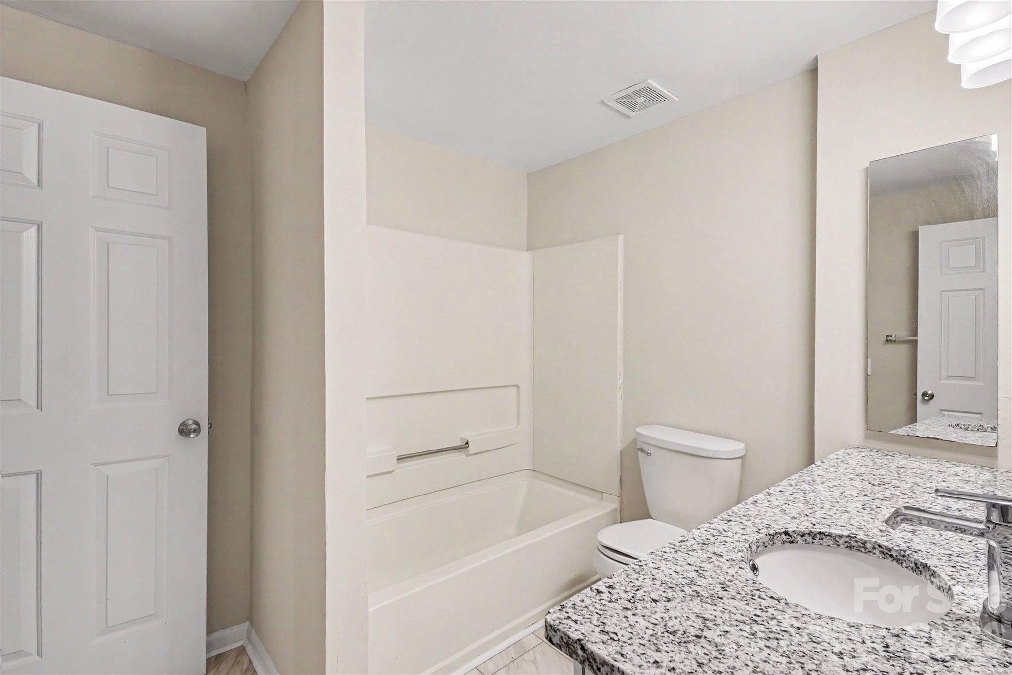 5912 Bayswater Lane — Charlotte