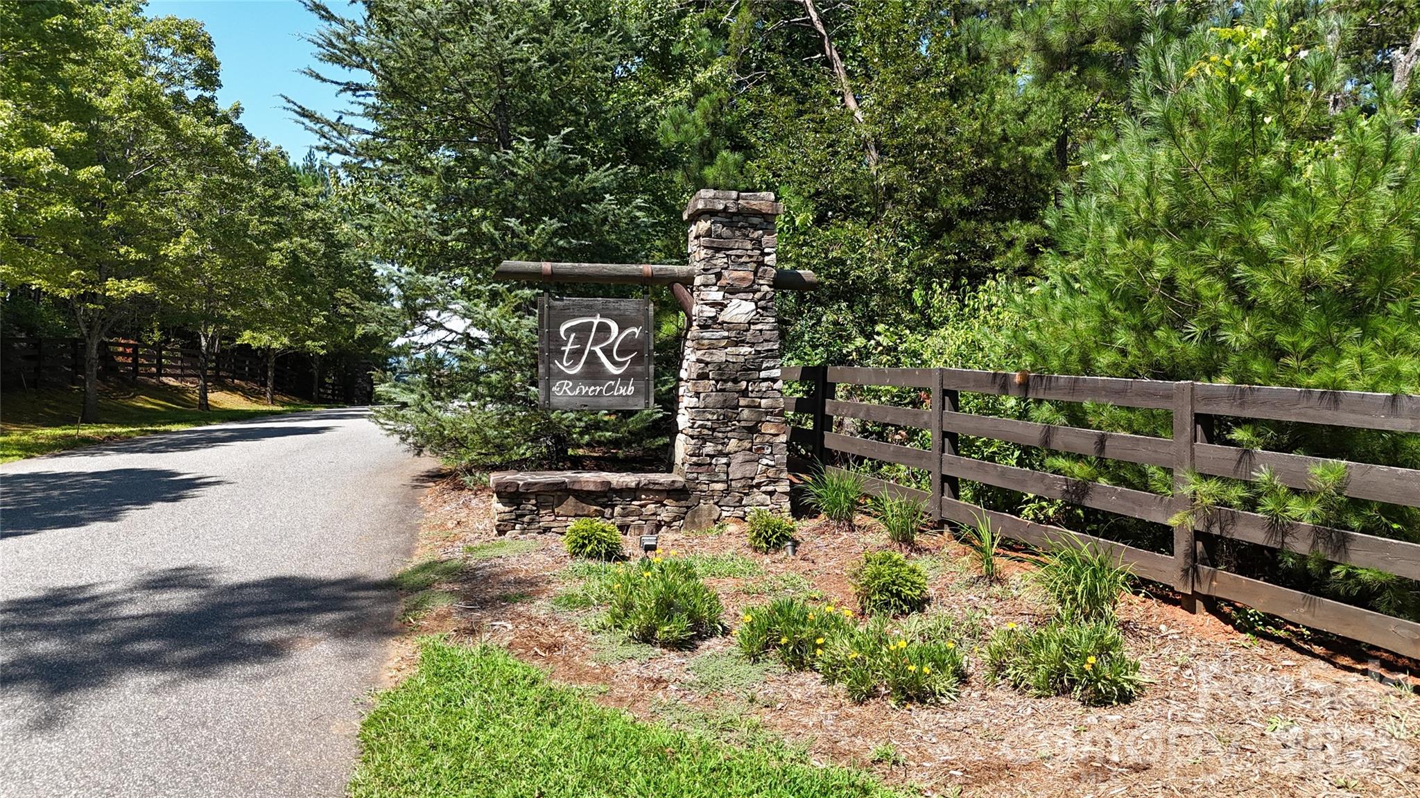 2303 Paddock Circle — Morganton