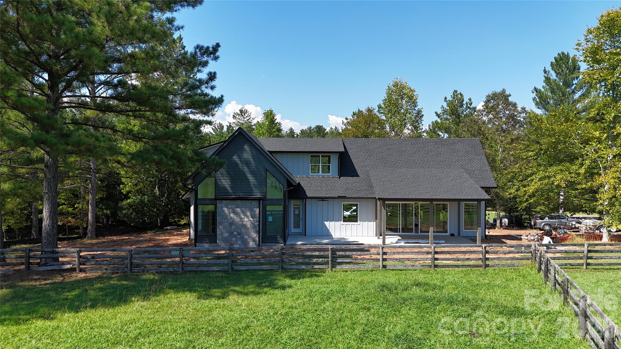 2303 Paddock Circle — Morganton