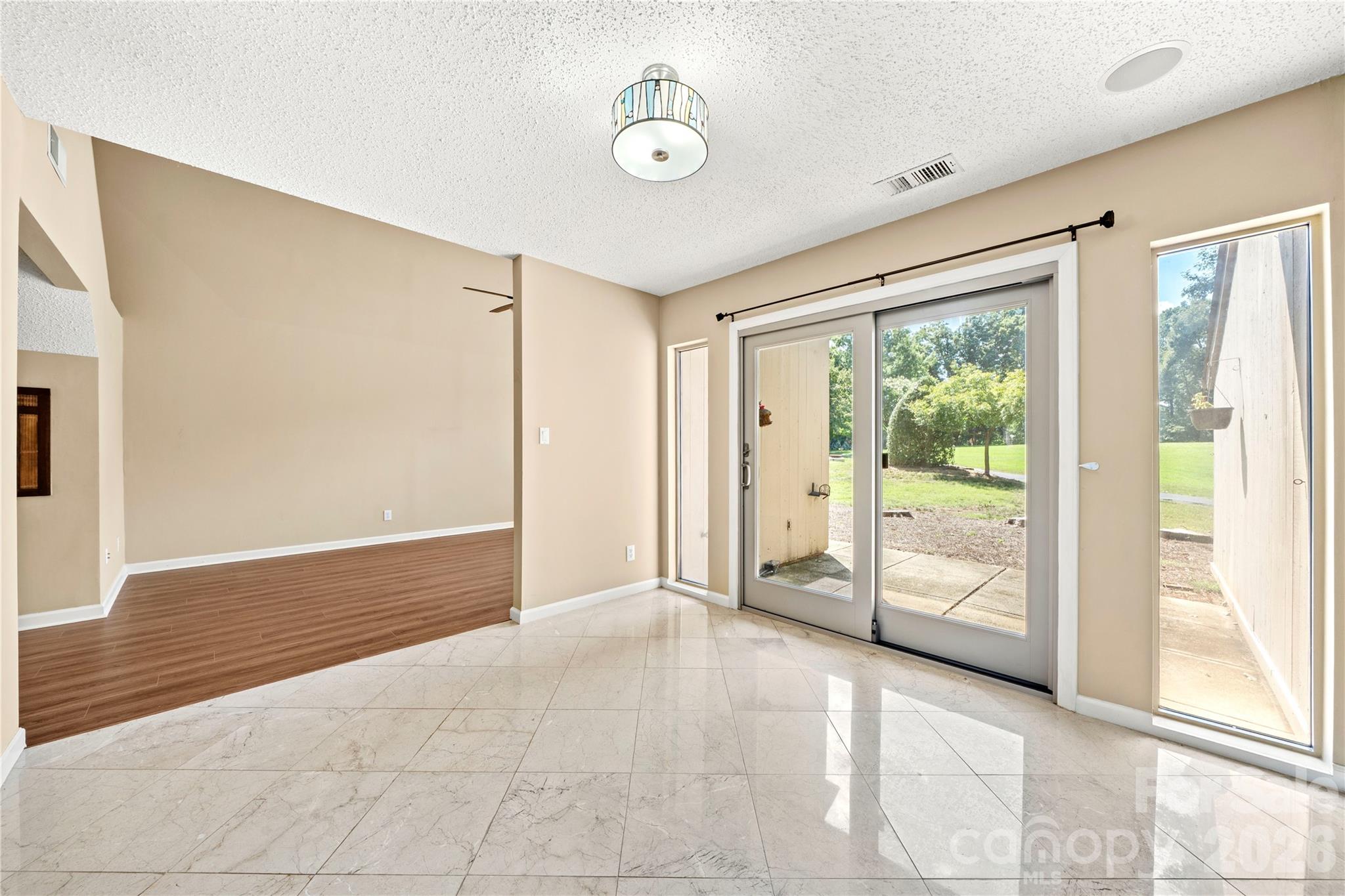 102 Ridgeport Road — Clover