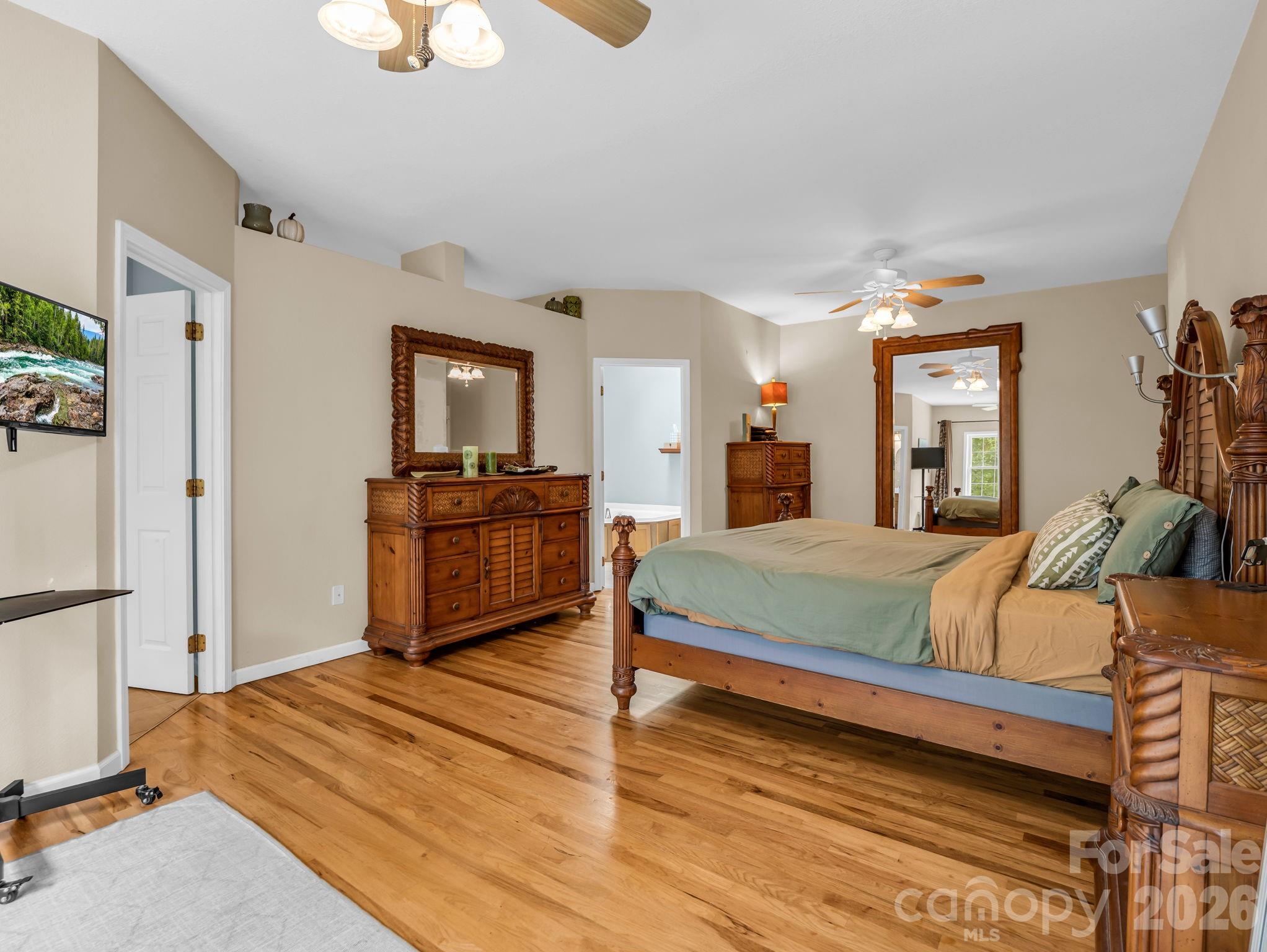136 Limousine Lane — Pisgah Forest