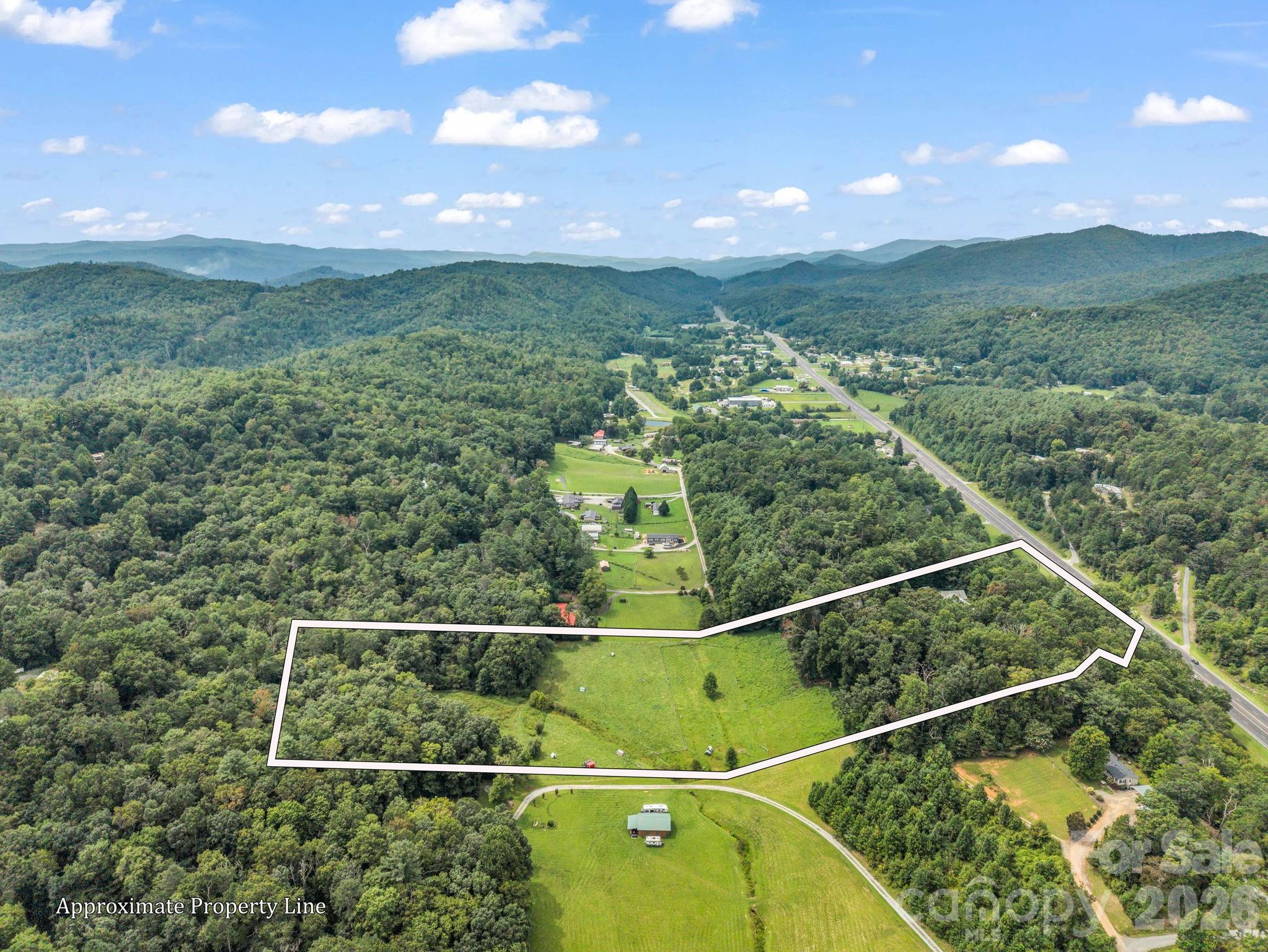 136 Limousine Lane — Pisgah Forest