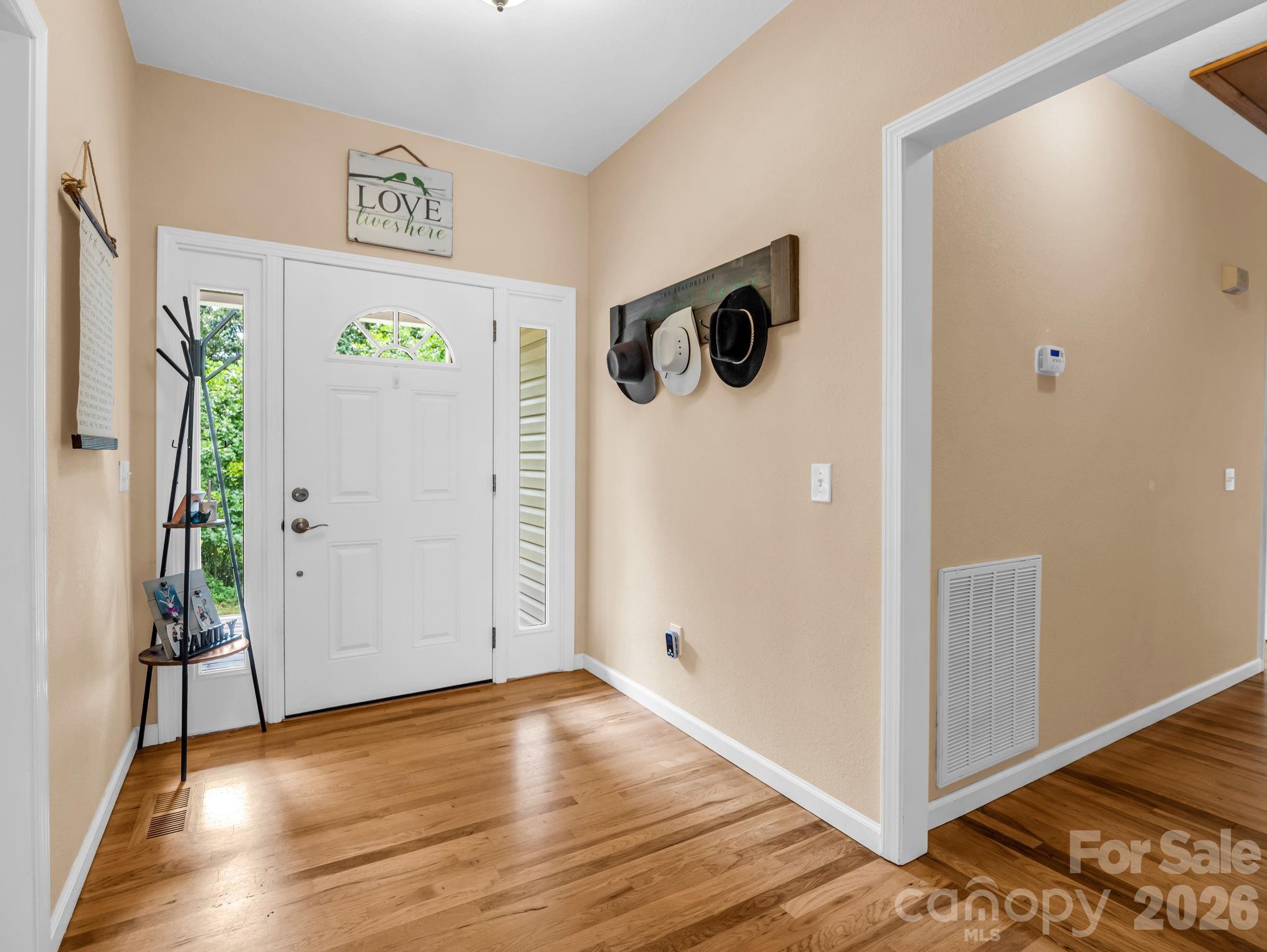 136 Limousine Lane — Pisgah Forest