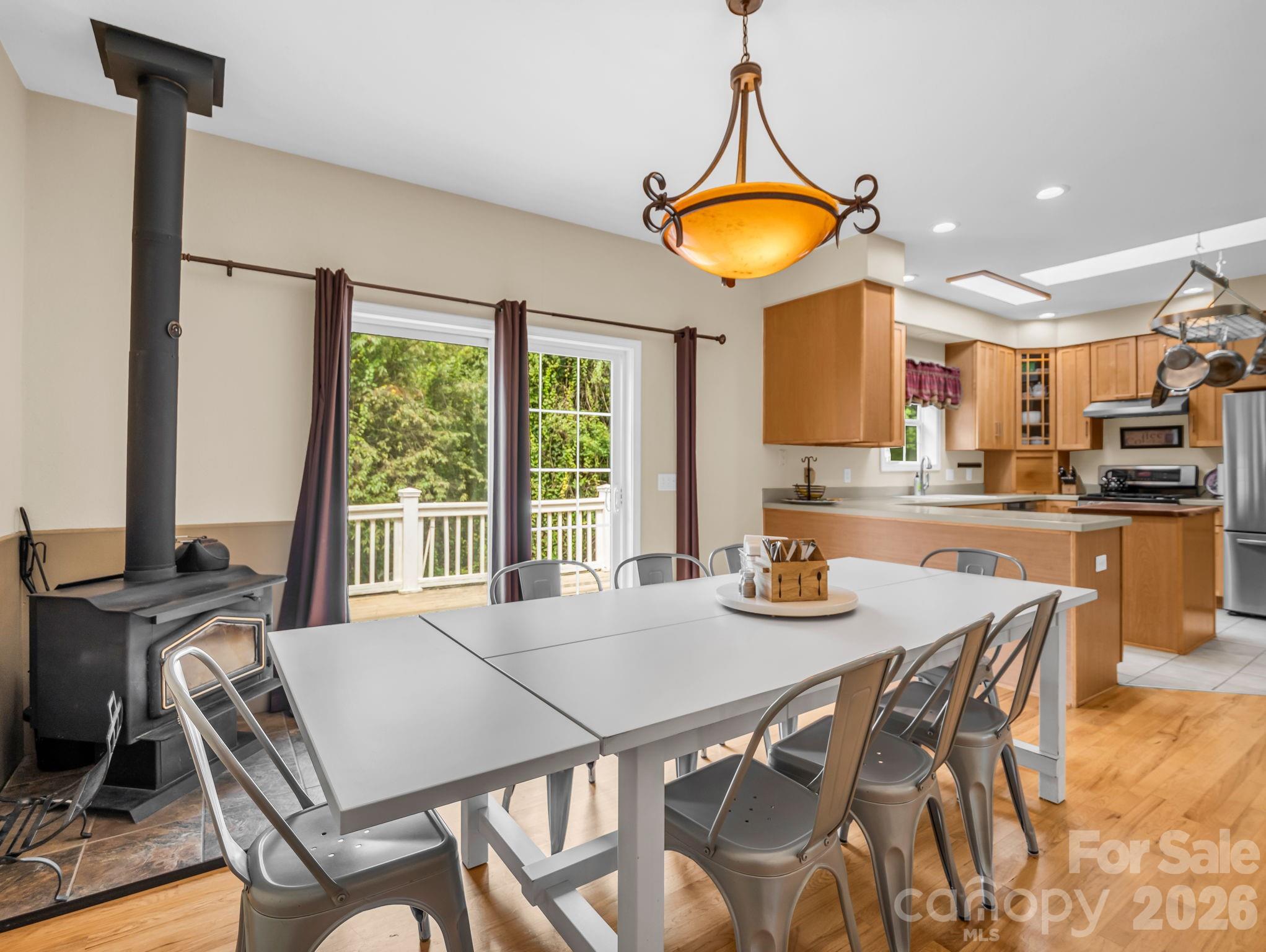 136 Limousine Lane — Pisgah Forest