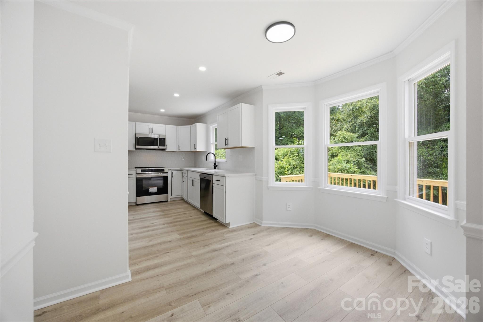 7241 Mcteal Place — Charlotte