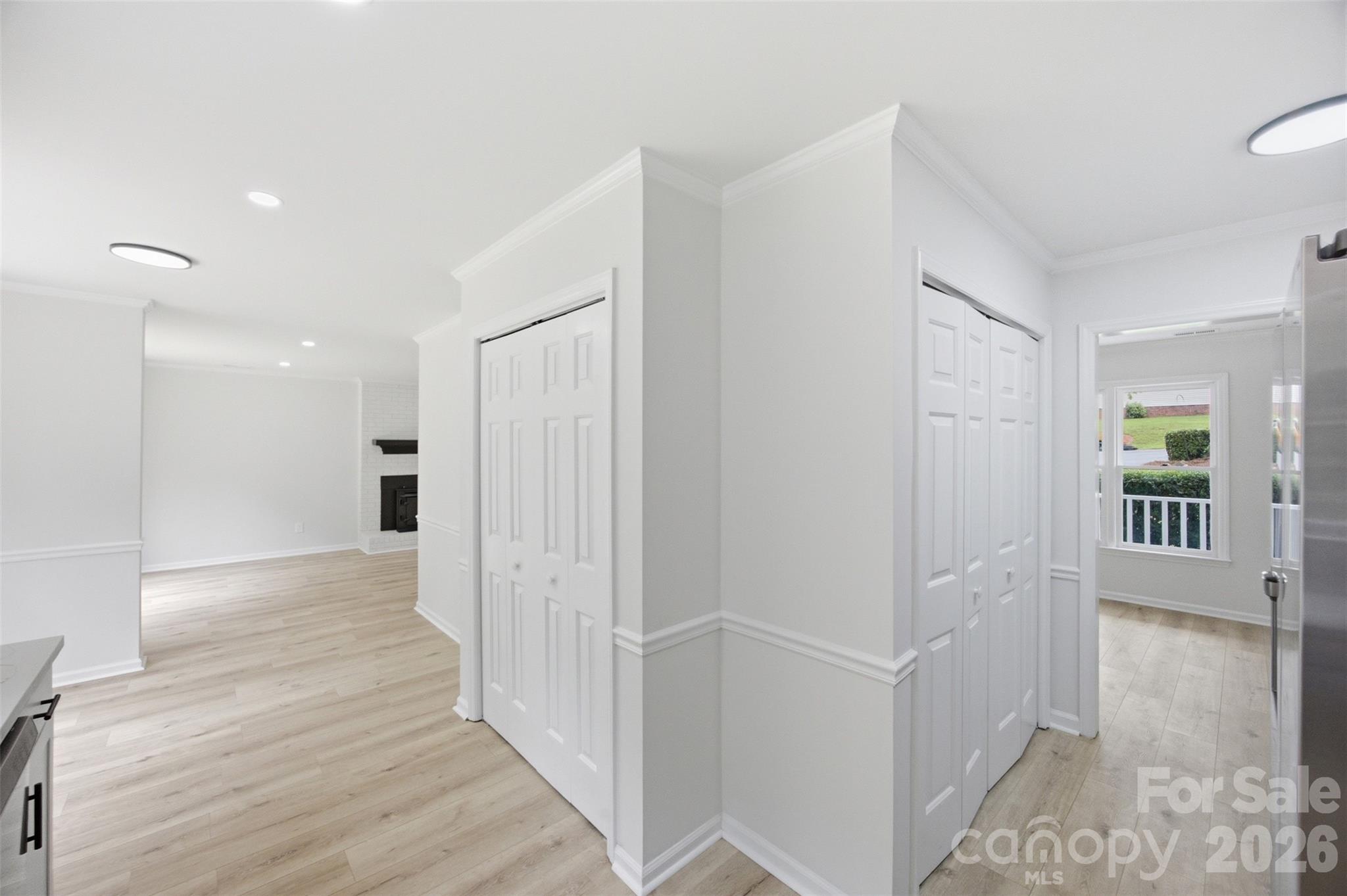 7241 Mcteal Place — Charlotte