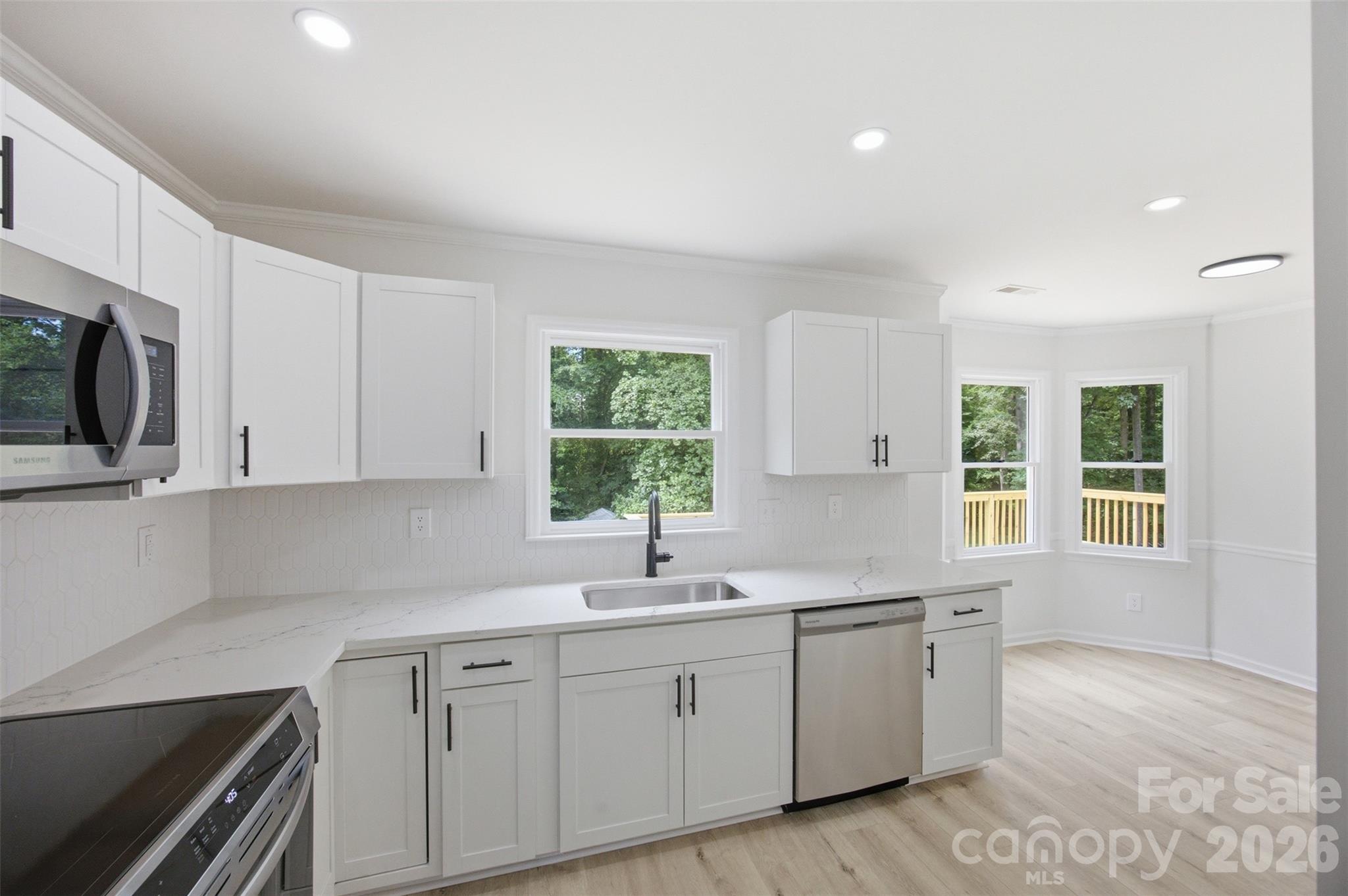 7241 Mcteal Place — Charlotte