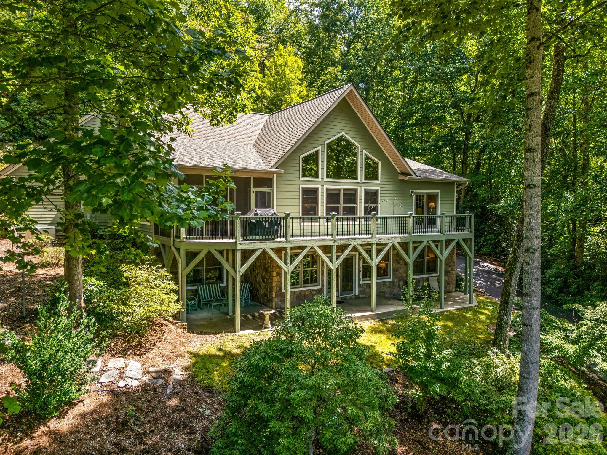 38 Mountain Crest Drive — Hendersonville