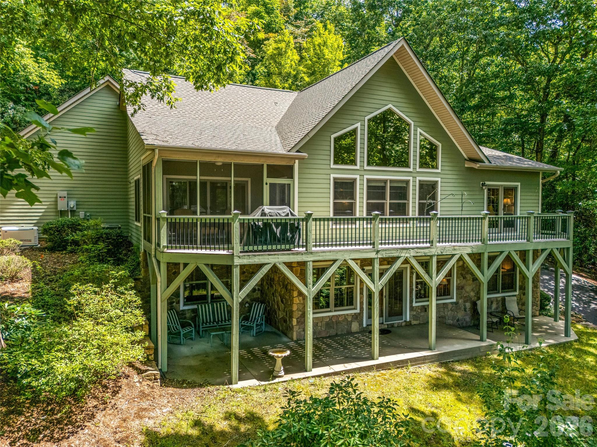 38 Mountain Crest Drive — Hendersonville