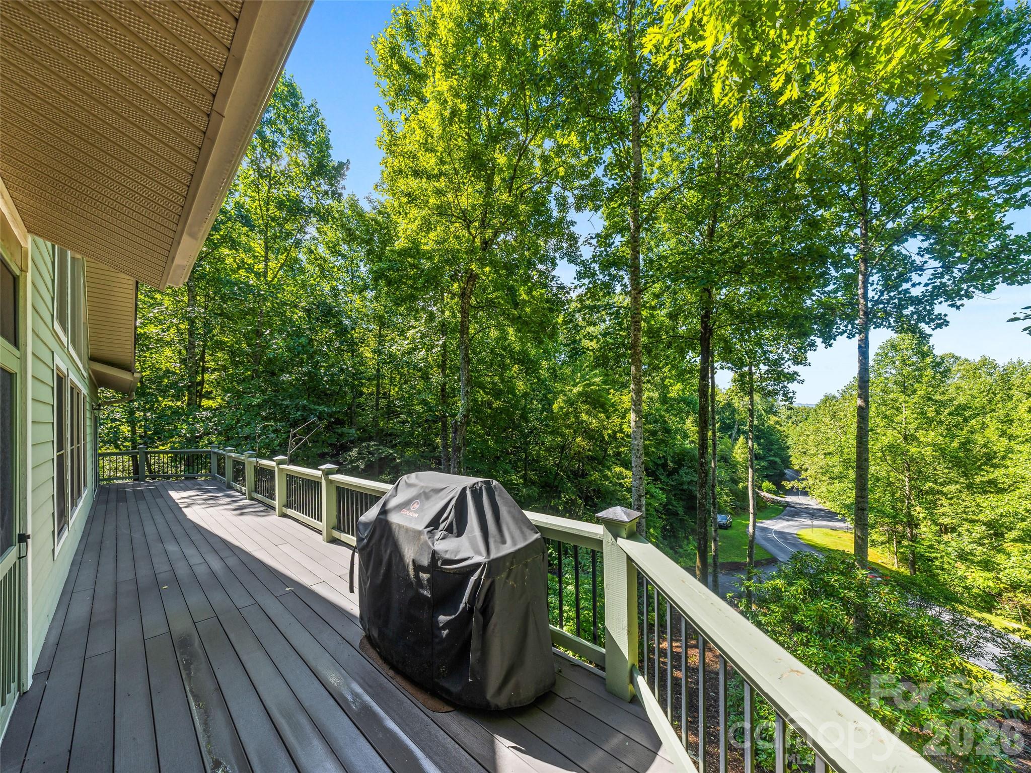 38 Mountain Crest Drive — Hendersonville