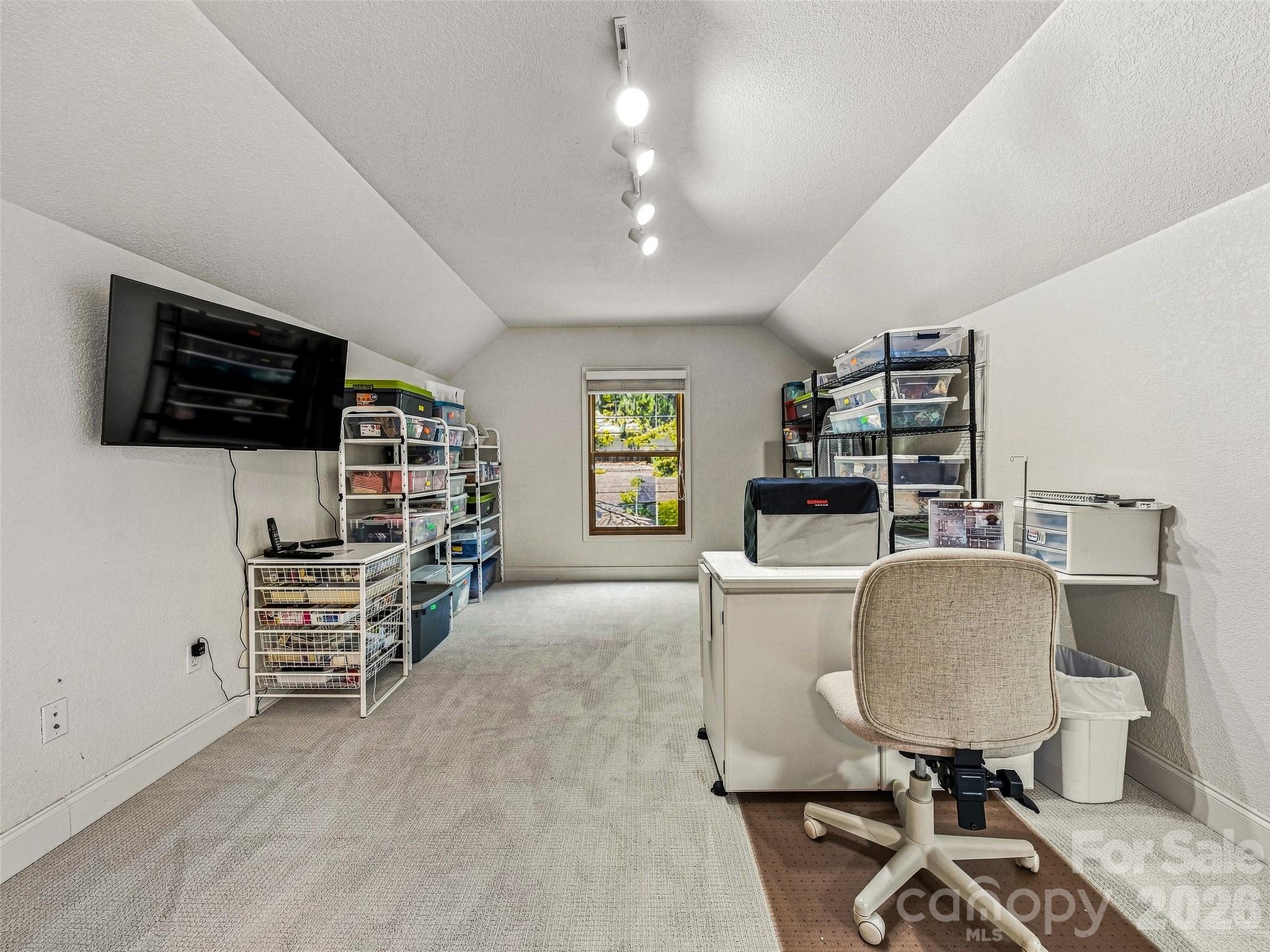 38 Mountain Crest Drive — Hendersonville
