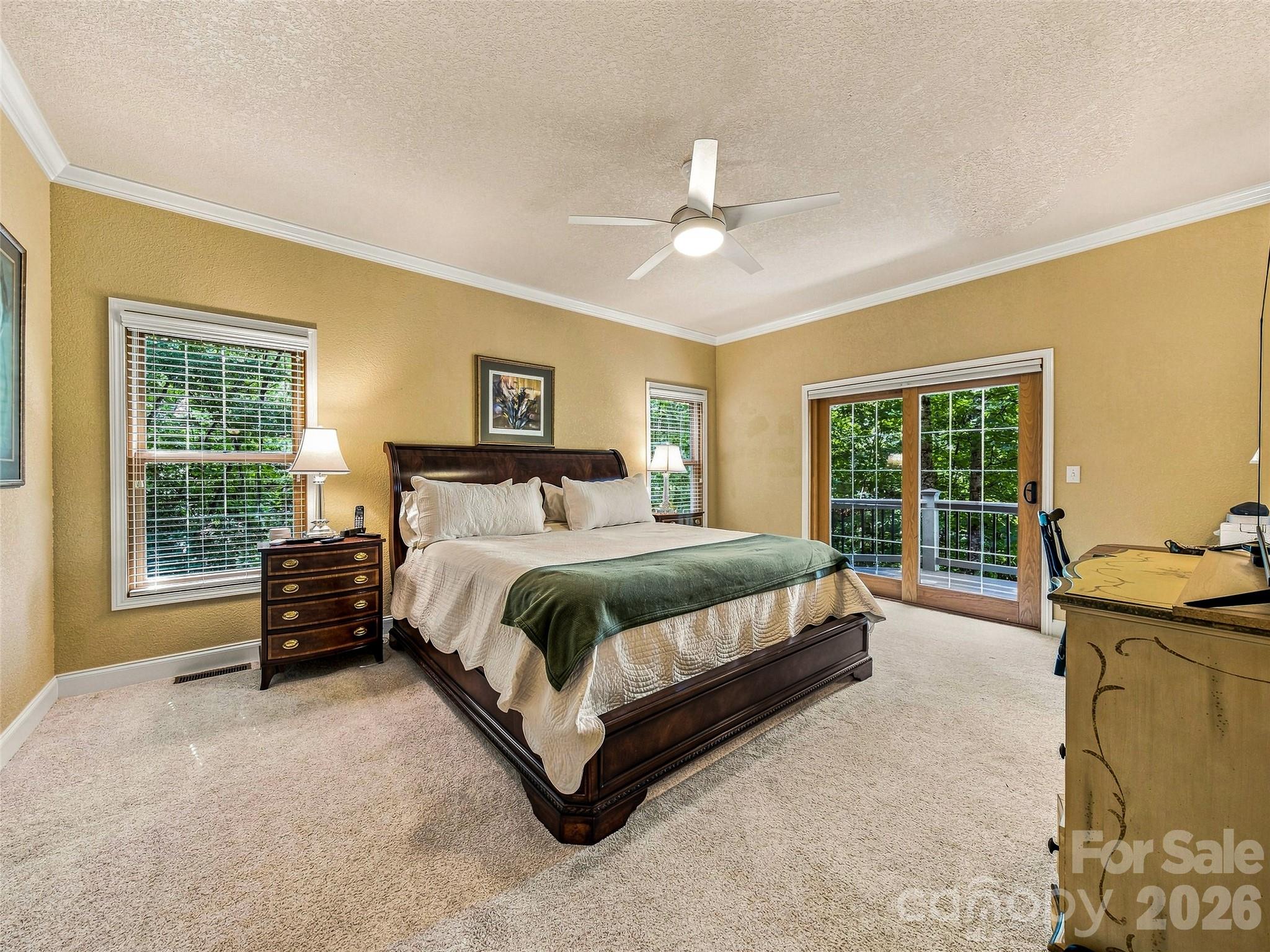 38 Mountain Crest Drive — Hendersonville