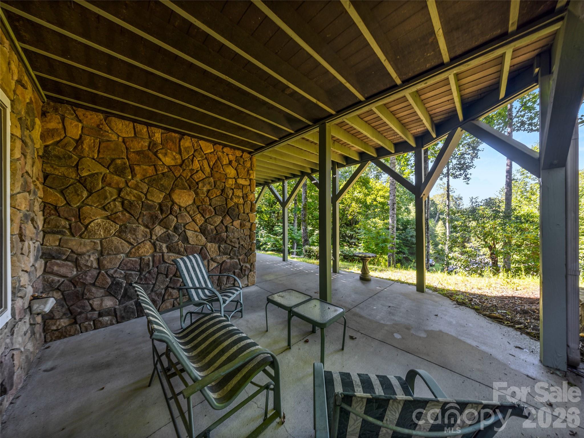 38 Mountain Crest Drive — Hendersonville