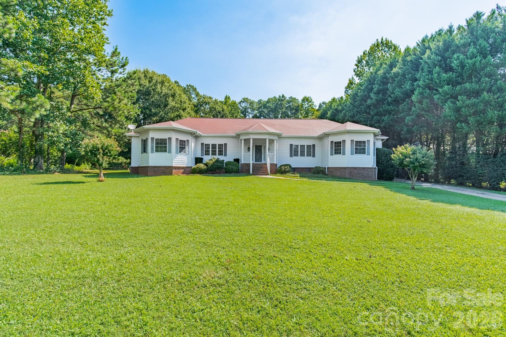 1673 Forest Ridge Drive — Stanley